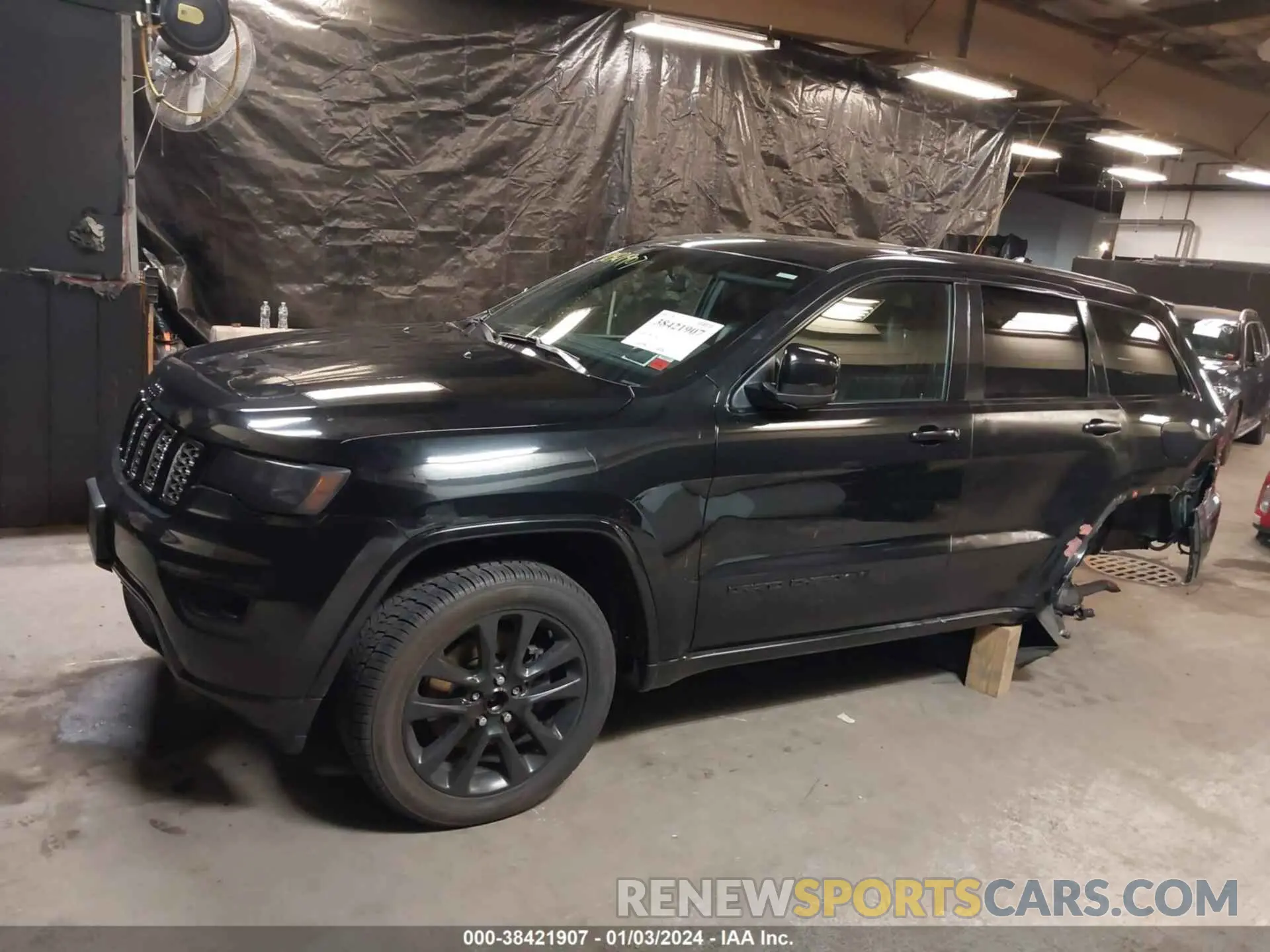 14 Photograph of a damaged car 1C4RJFAG3MC647726 JEEP GRAND CHEROKEE 2021