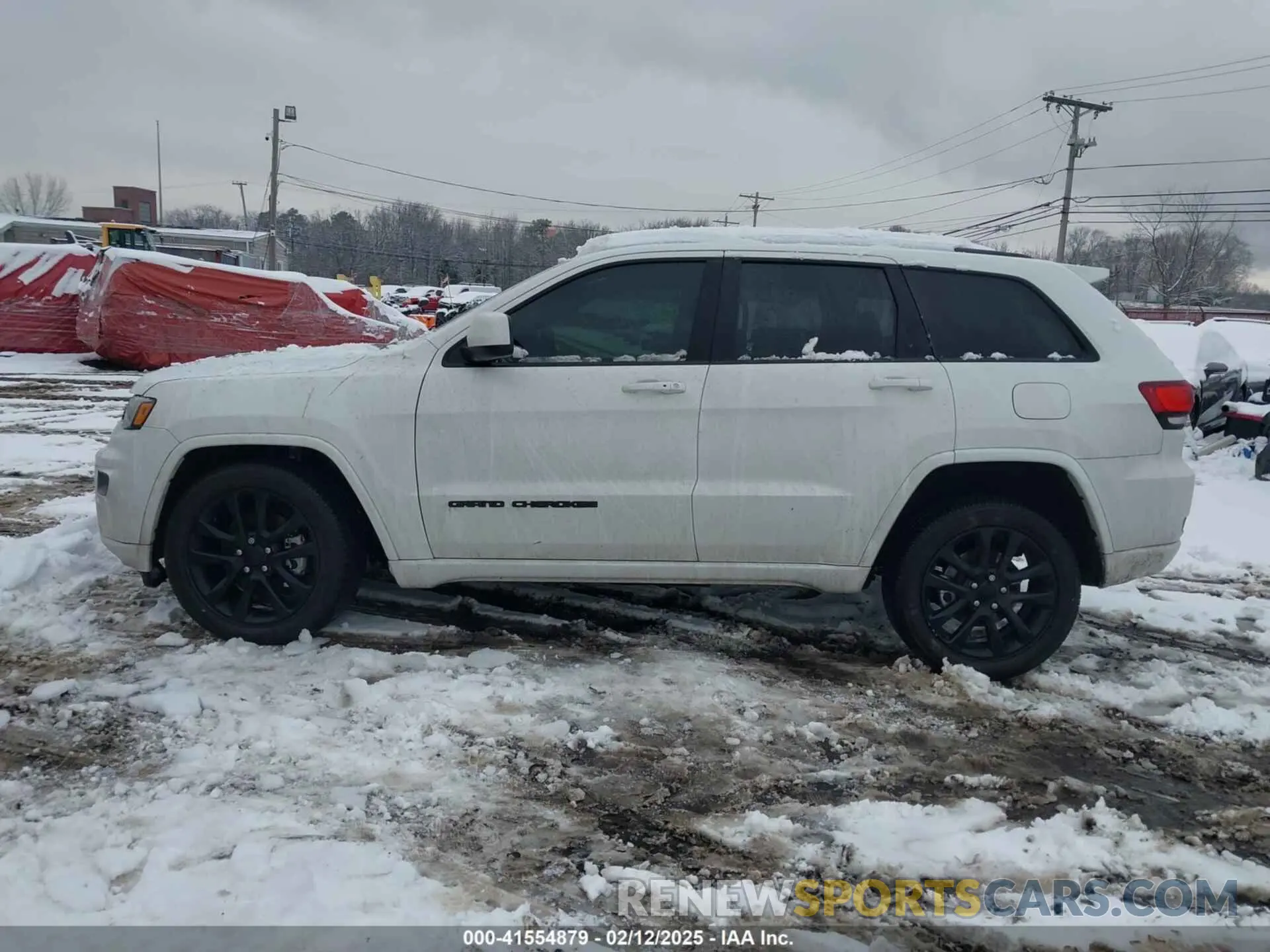 14 Photograph of a damaged car 1C4RJFAG3MC779871 JEEP GRAND CHEROKEE 2021