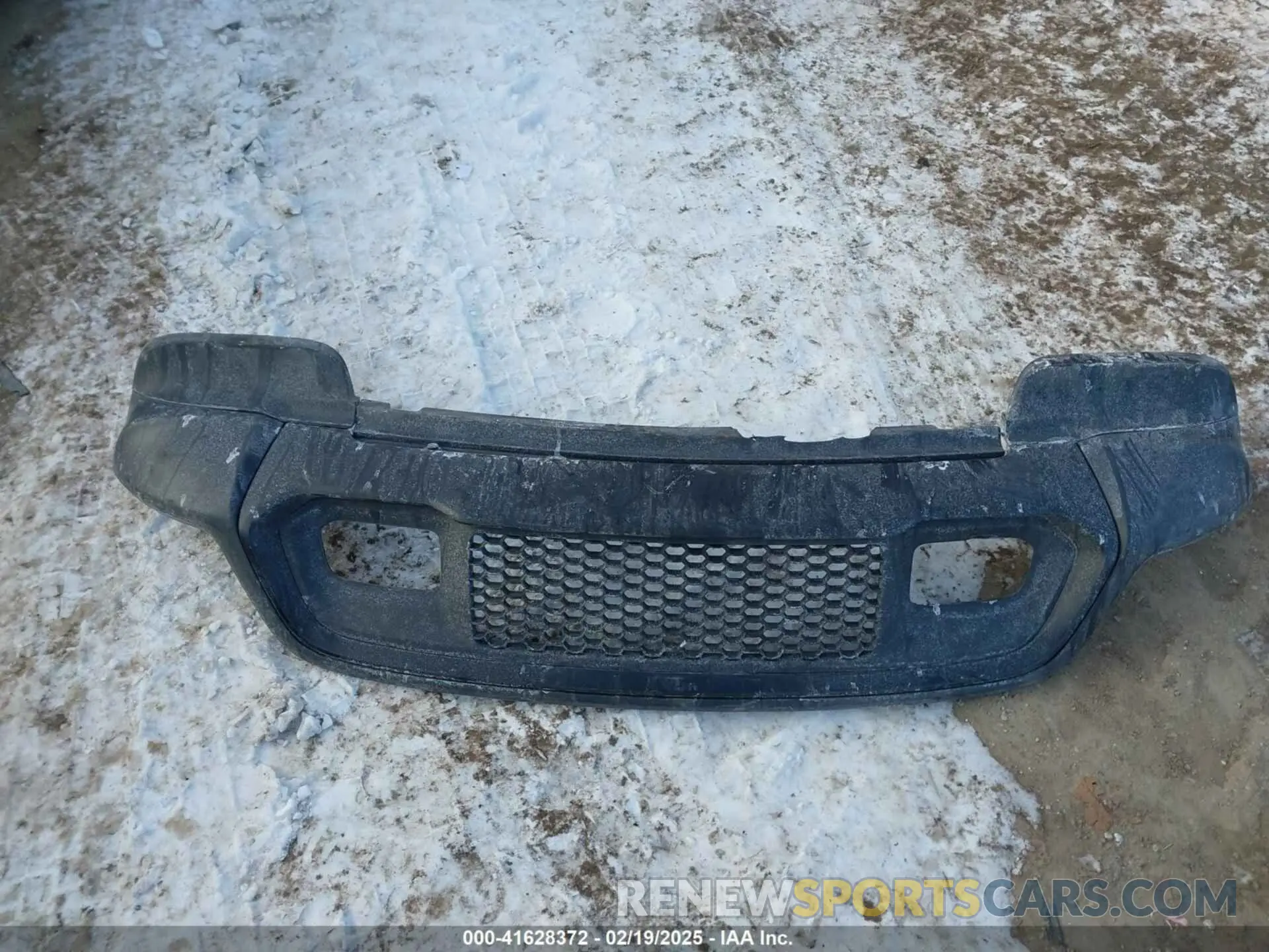 12 Photograph of a damaged car 1C4RJFAG3MC854634 JEEP GRAND CHEROKEE 2021