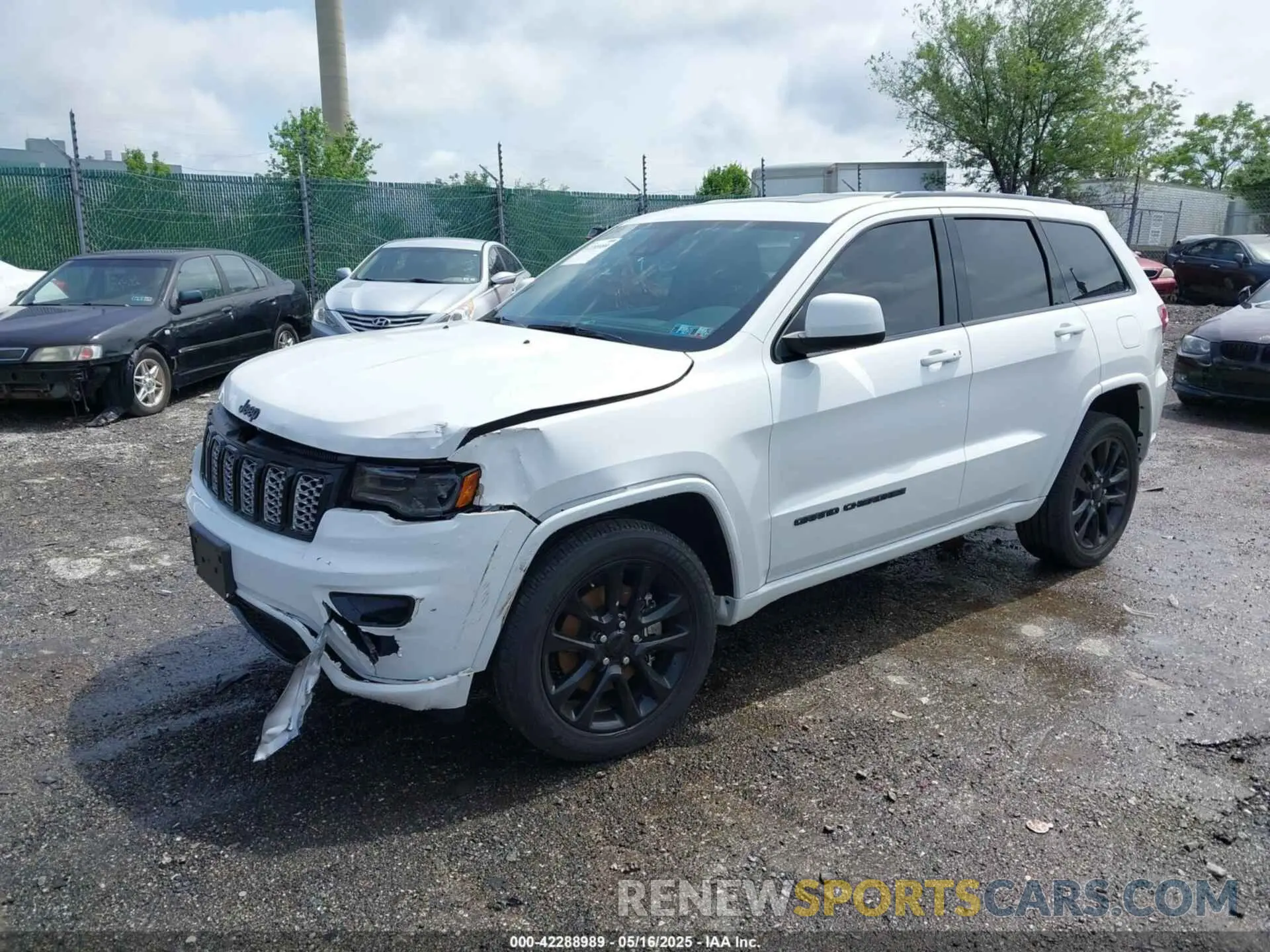 2 Photograph of a damaged car 1C4RJFAG5MC566243 JEEP GRAND CHEROKEE 2021