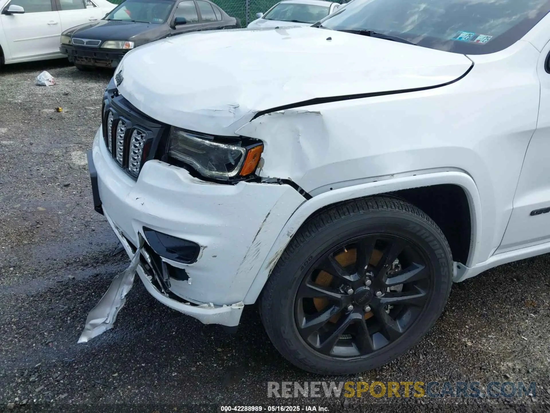 6 Photograph of a damaged car 1C4RJFAG5MC566243 JEEP GRAND CHEROKEE 2021