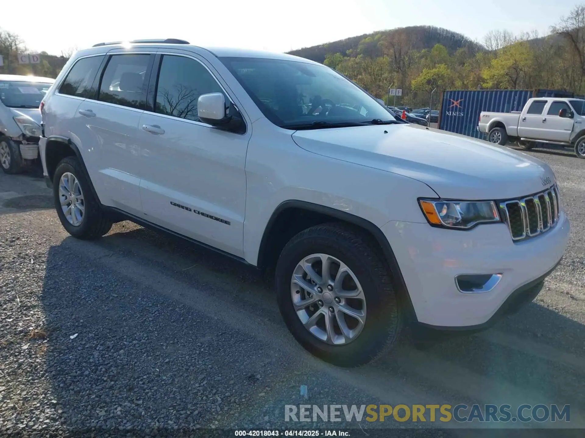 1 Photograph of a damaged car 1C4RJFAG5MC568168 JEEP GRAND CHEROKEE 2021