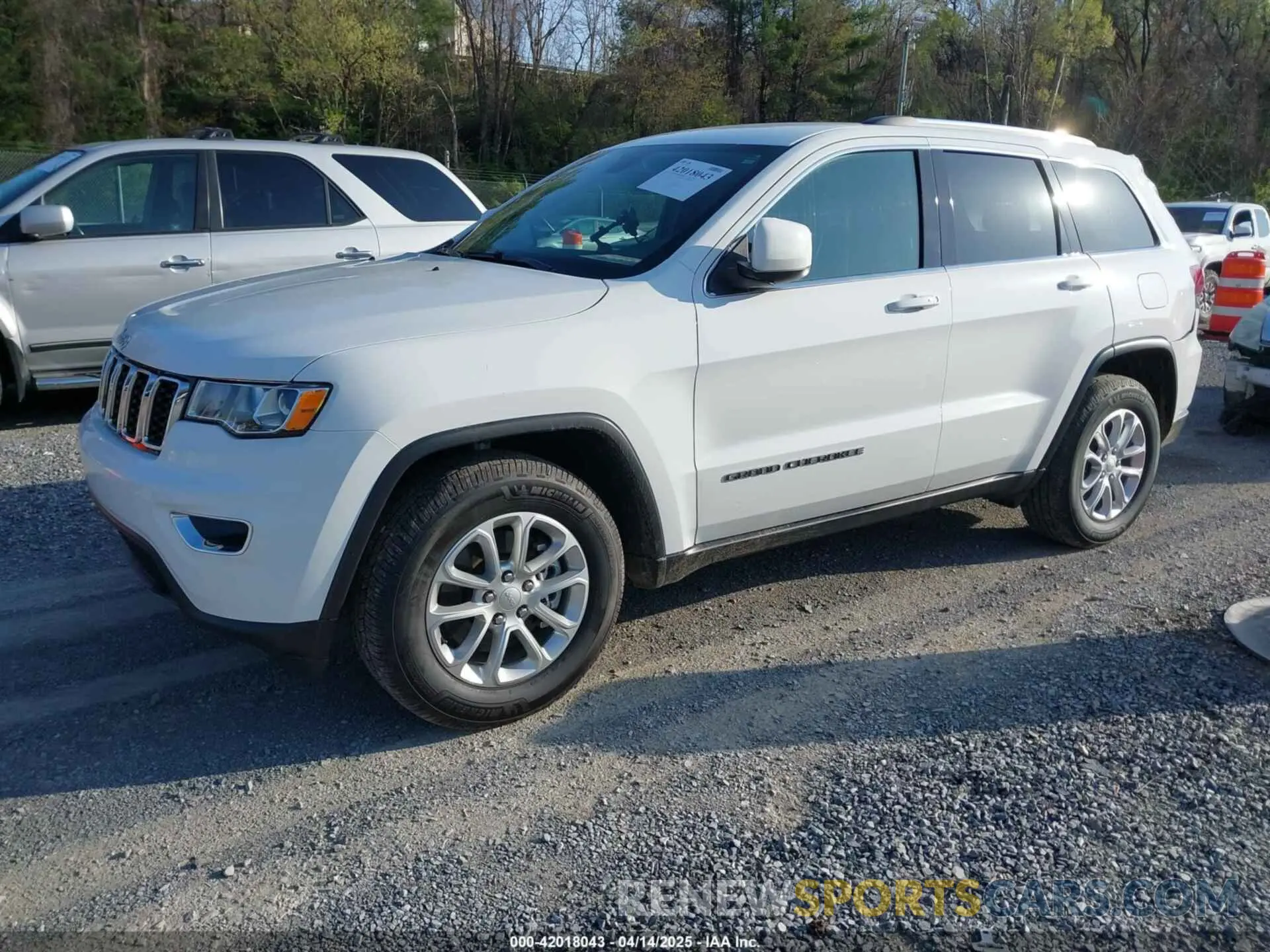 2 Photograph of a damaged car 1C4RJFAG5MC568168 JEEP GRAND CHEROKEE 2021