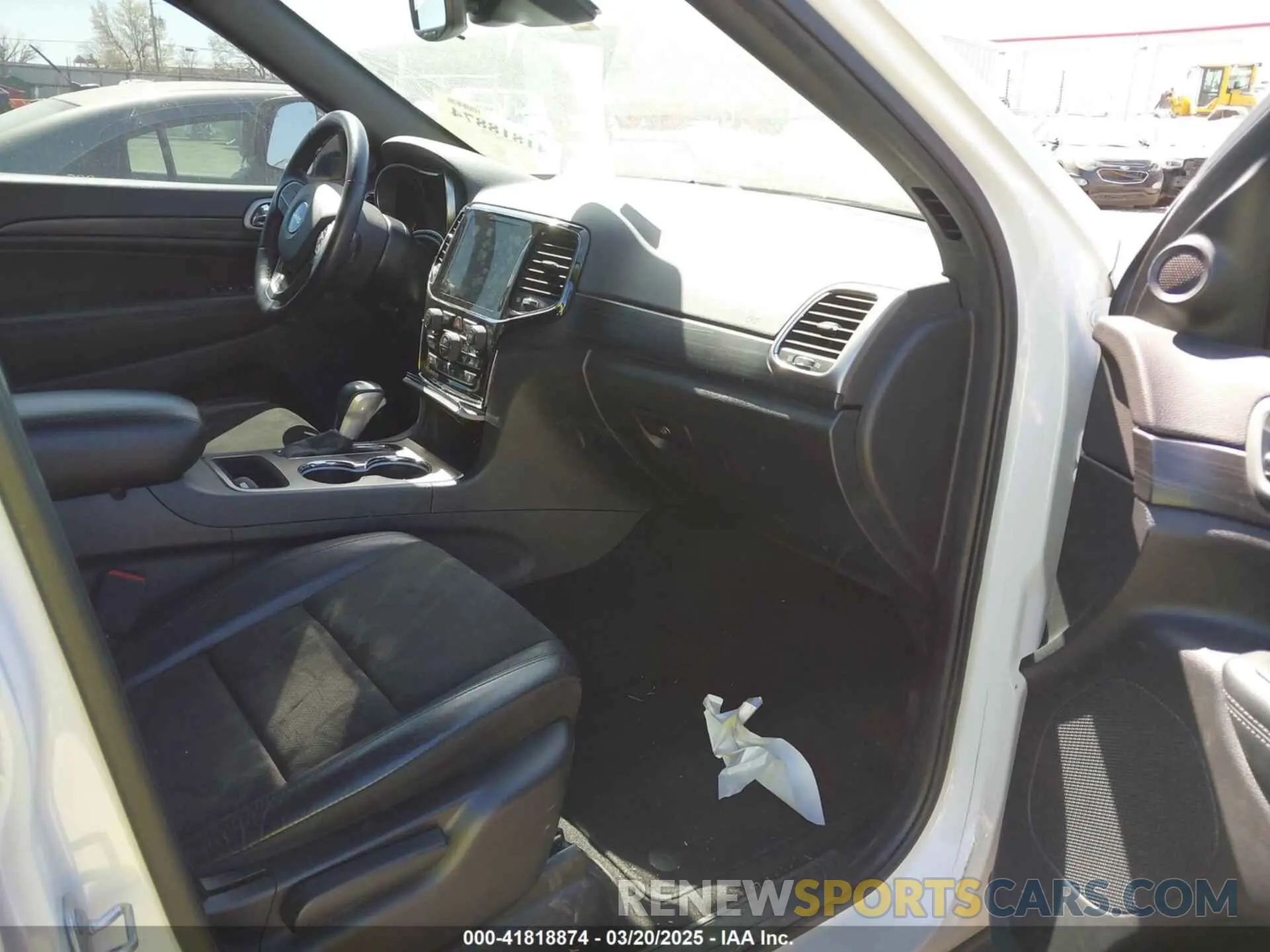 5 Photograph of a damaged car 1C4RJFAG5MC579865 JEEP GRAND CHEROKEE 2021