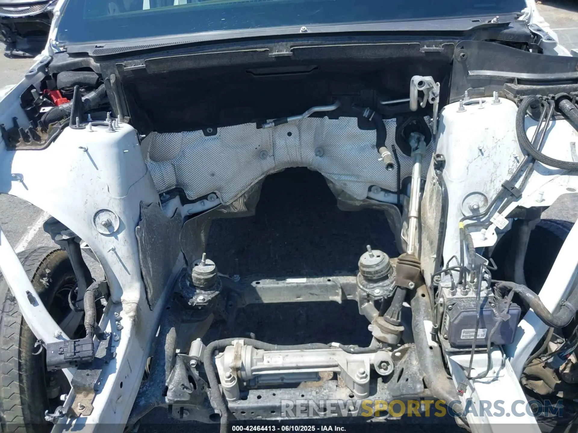 10 Photograph of a damaged car 1C4RJFAG5MC615389 JEEP GRAND CHEROKEE 2021