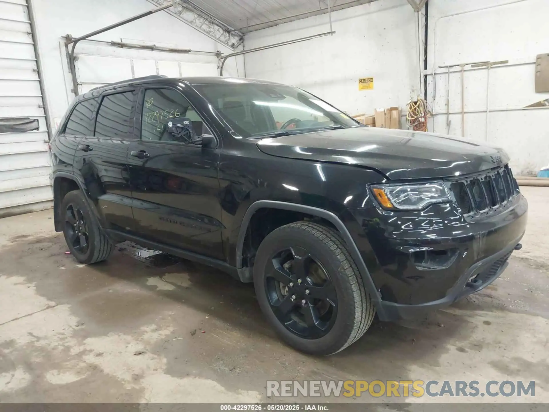 1 Photograph of a damaged car 1C4RJFAG5MC817567 JEEP GRAND CHEROKEE 2021