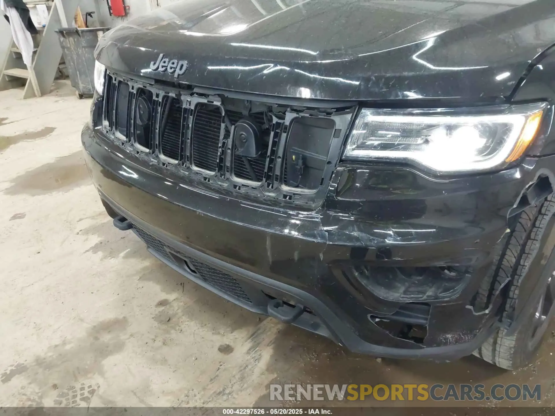 6 Photograph of a damaged car 1C4RJFAG5MC817567 JEEP GRAND CHEROKEE 2021