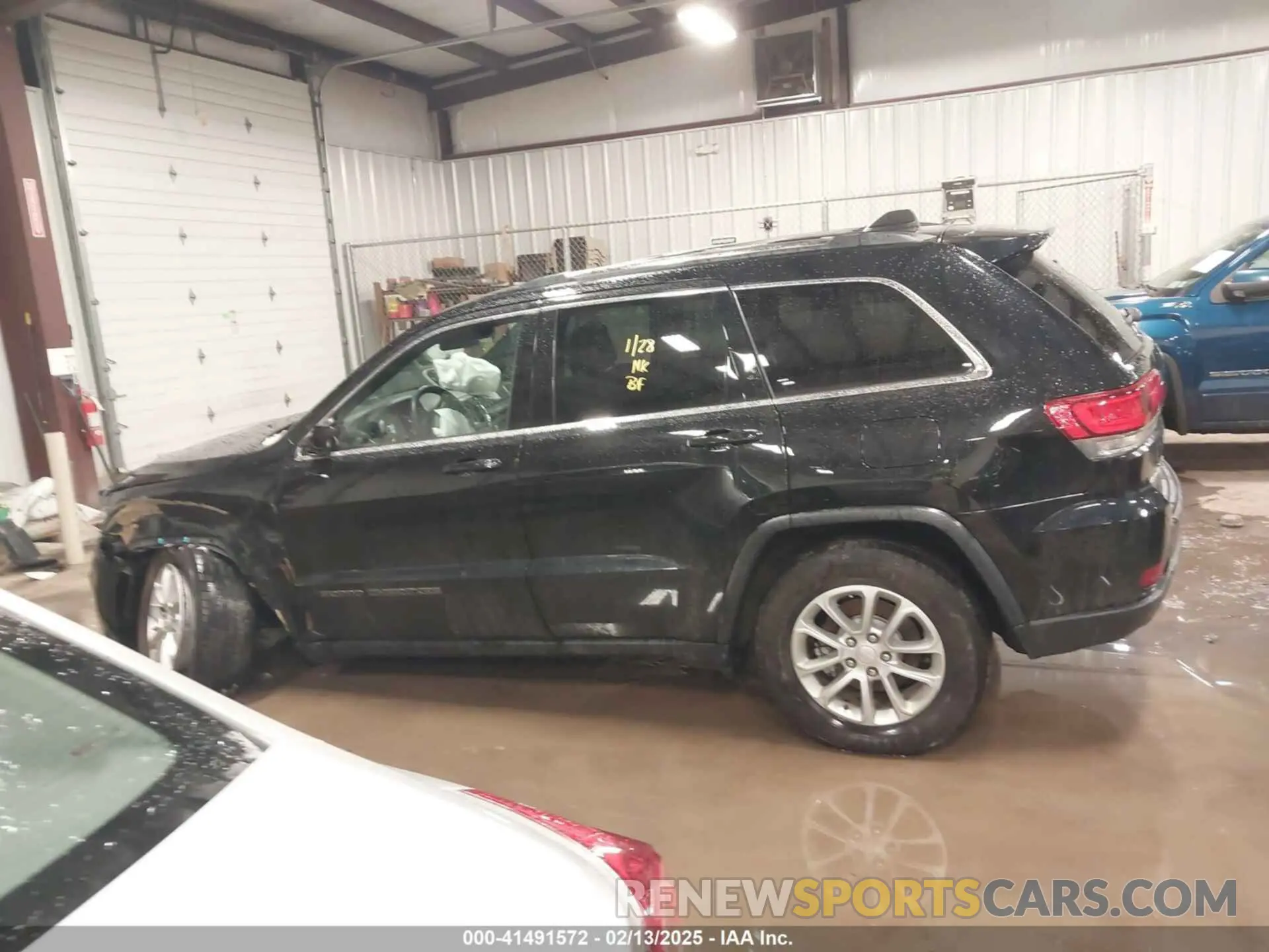13 Photograph of a damaged car 1C4RJFAG6MC655920 JEEP GRAND CHEROKEE 2021