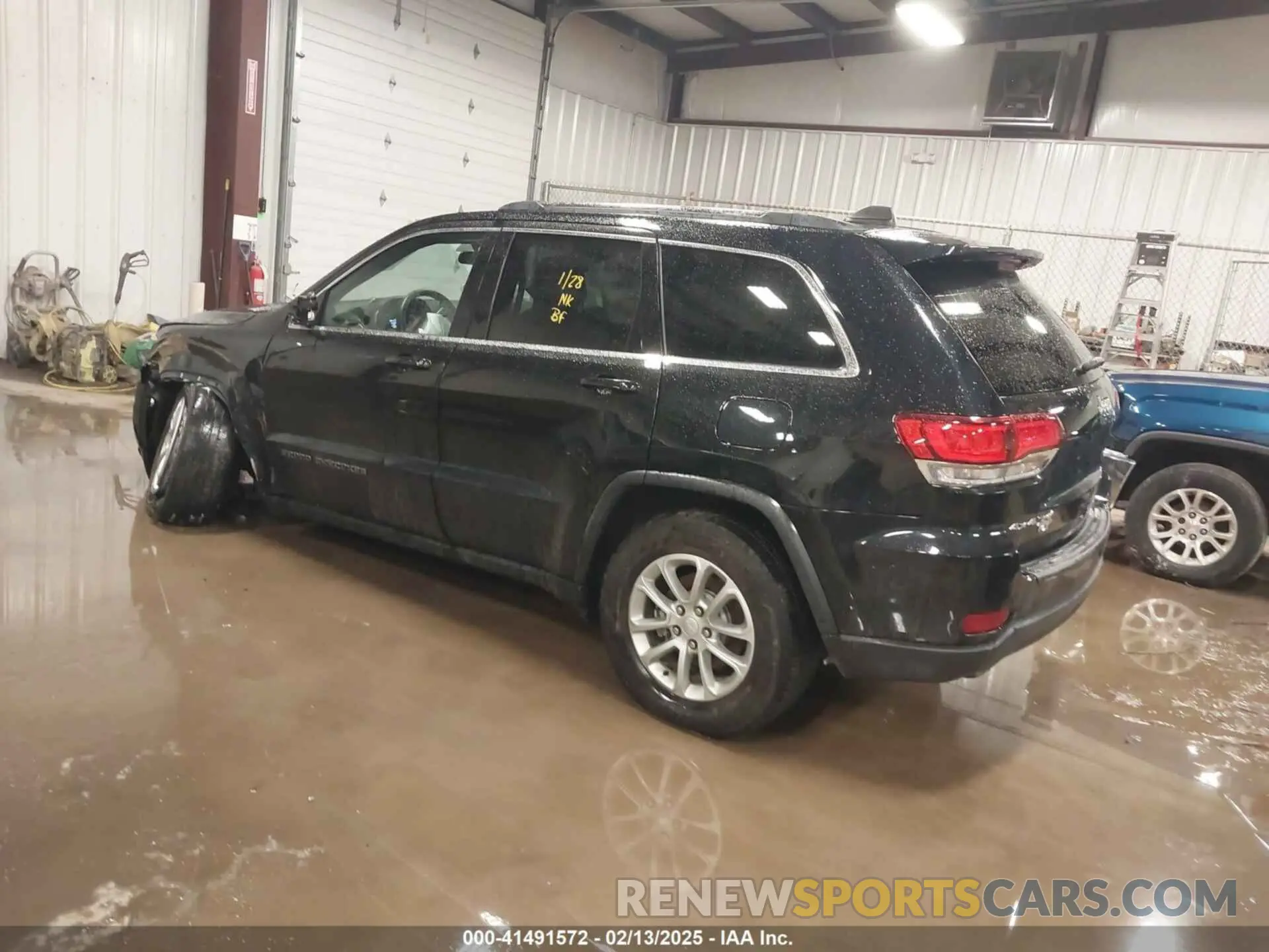 3 Photograph of a damaged car 1C4RJFAG6MC655920 JEEP GRAND CHEROKEE 2021