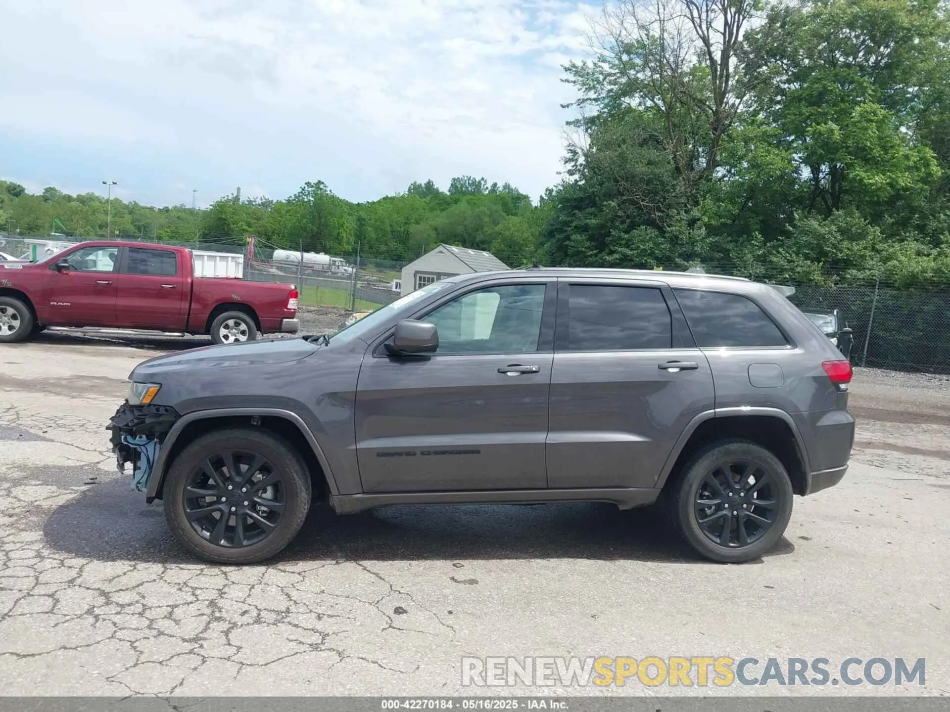 14 Photograph of a damaged car 1C4RJFAG6MC774728 JEEP GRAND CHEROKEE 2021