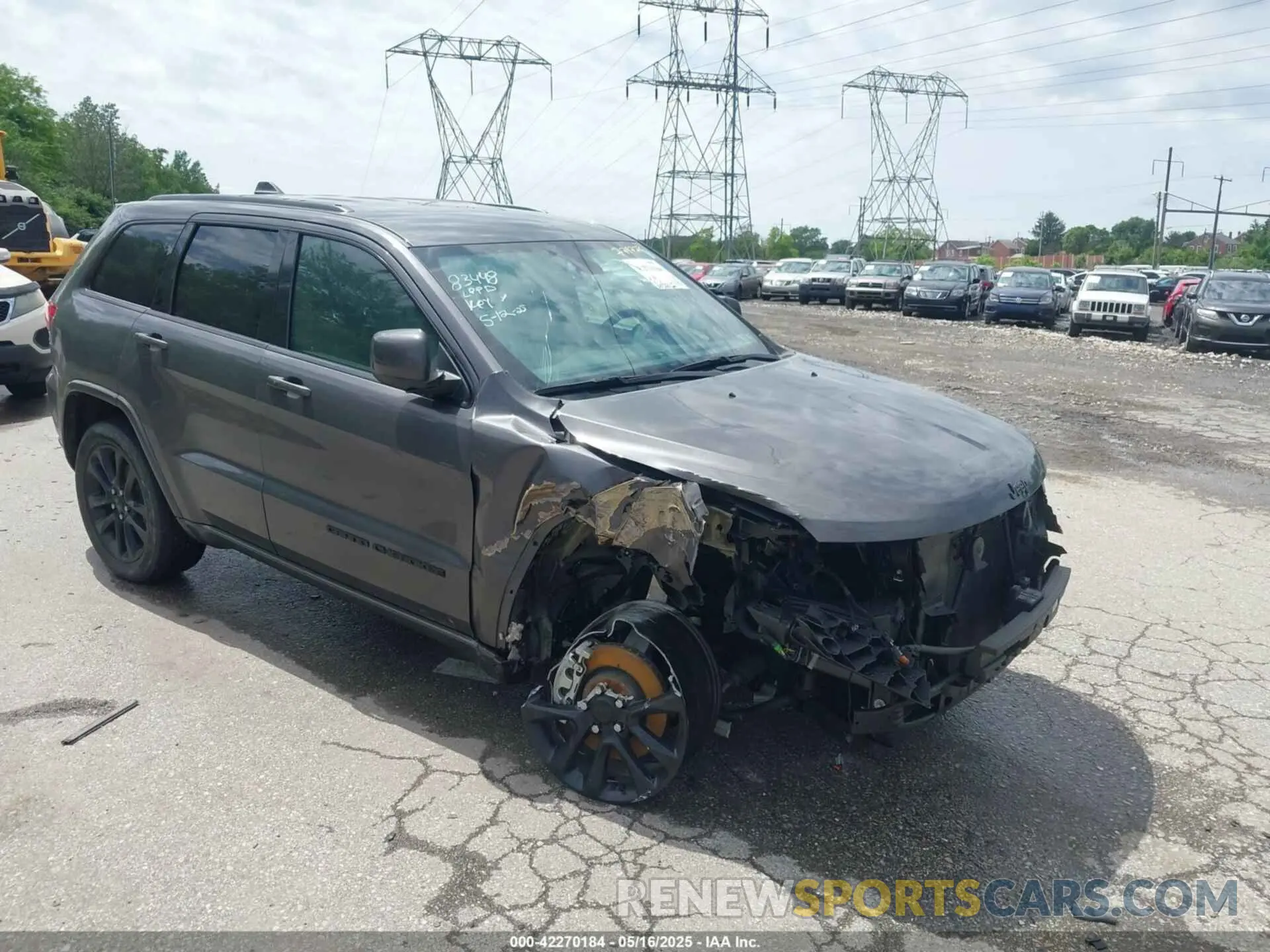 17 Photograph of a damaged car 1C4RJFAG6MC774728 JEEP GRAND CHEROKEE 2021