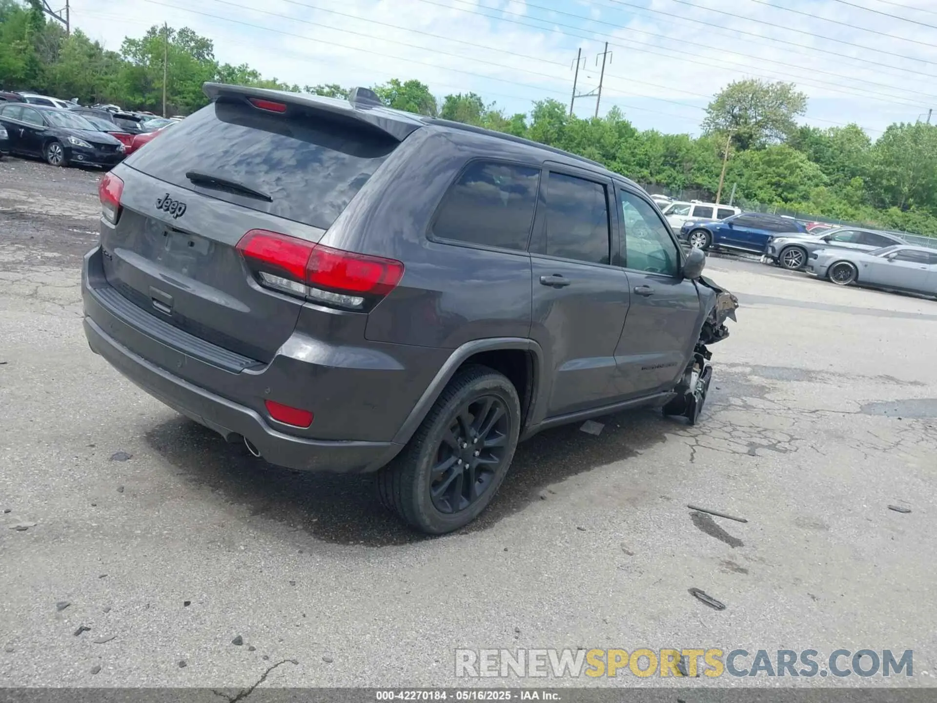 4 Photograph of a damaged car 1C4RJFAG6MC774728 JEEP GRAND CHEROKEE 2021