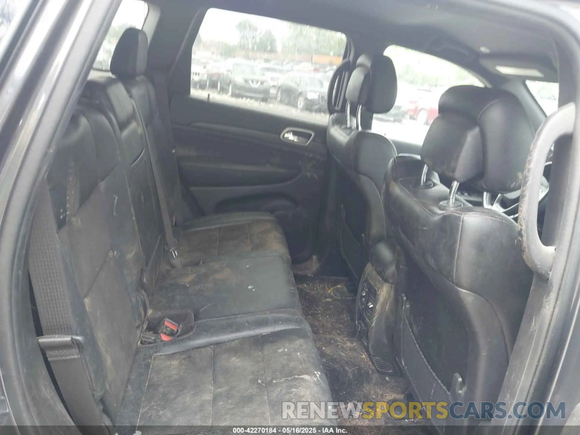 8 Photograph of a damaged car 1C4RJFAG6MC774728 JEEP GRAND CHEROKEE 2021