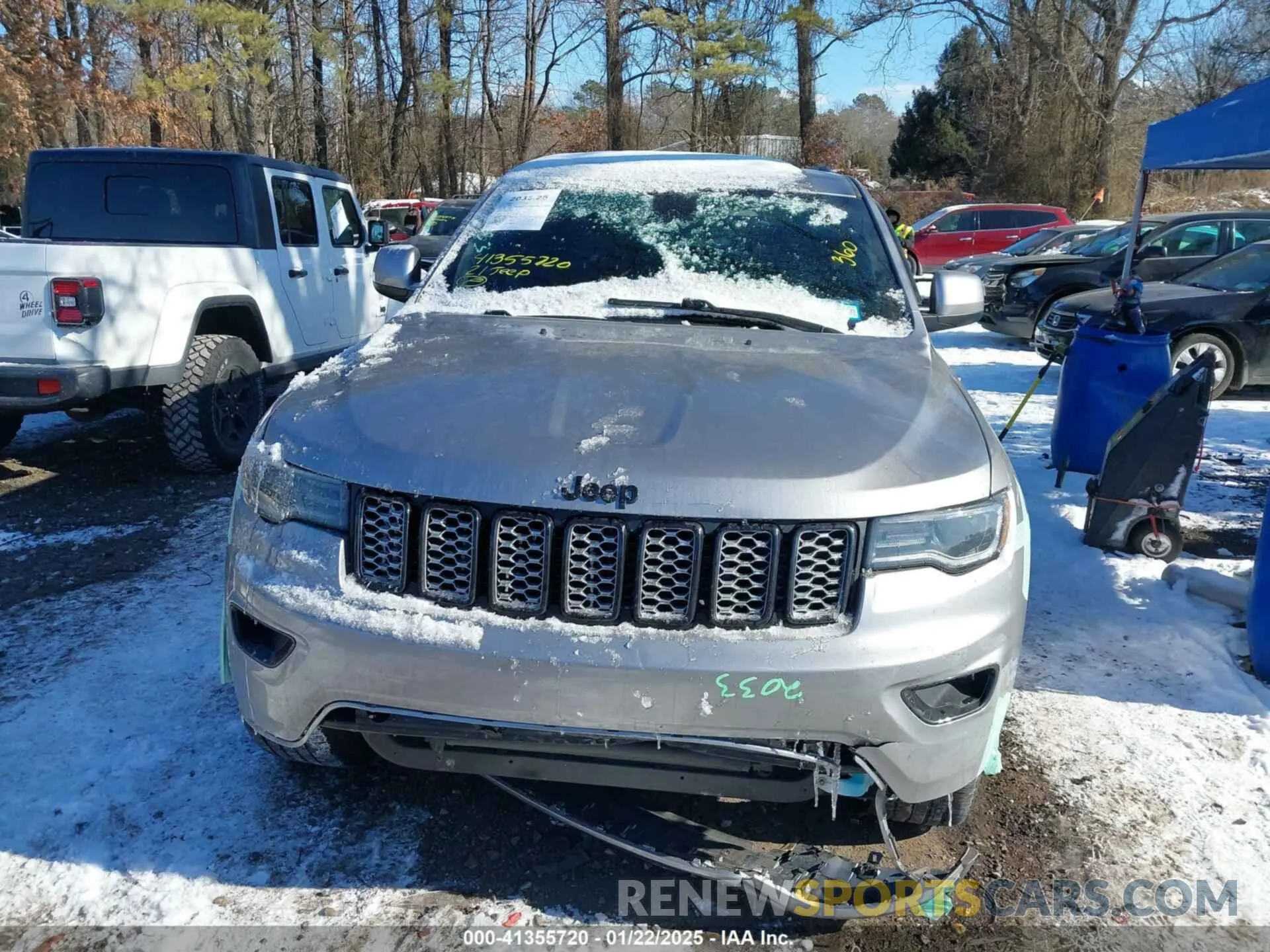 12 Photograph of a damaged car 1C4RJFAG6MC779413 JEEP GRAND CHEROKEE 2021