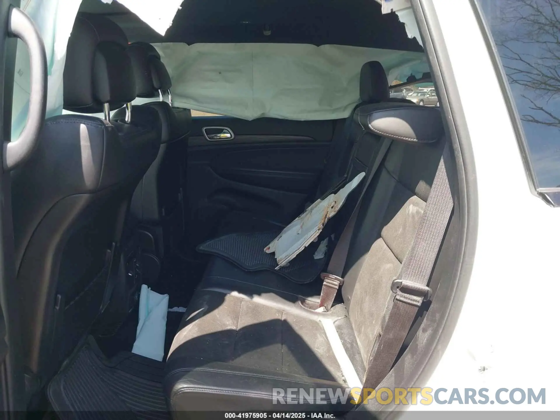 8 Photograph of a damaged car 1C4RJFAG7MC776309 JEEP GRAND CHEROKEE 2021