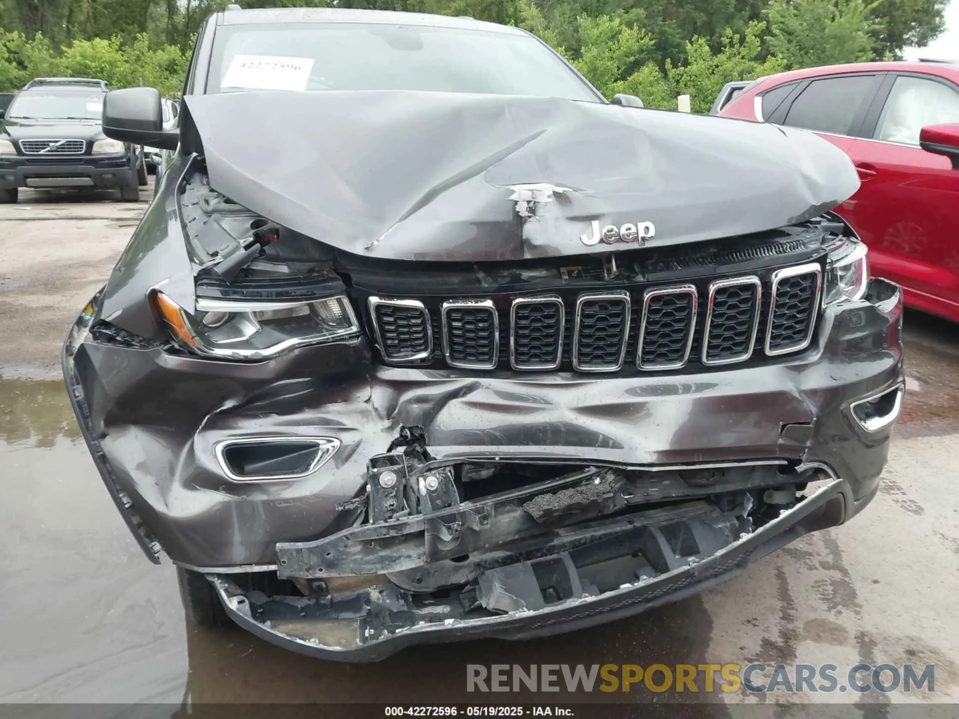 6 Photograph of a damaged car 1C4RJFAG8MC687140 JEEP GRAND CHEROKEE 2021