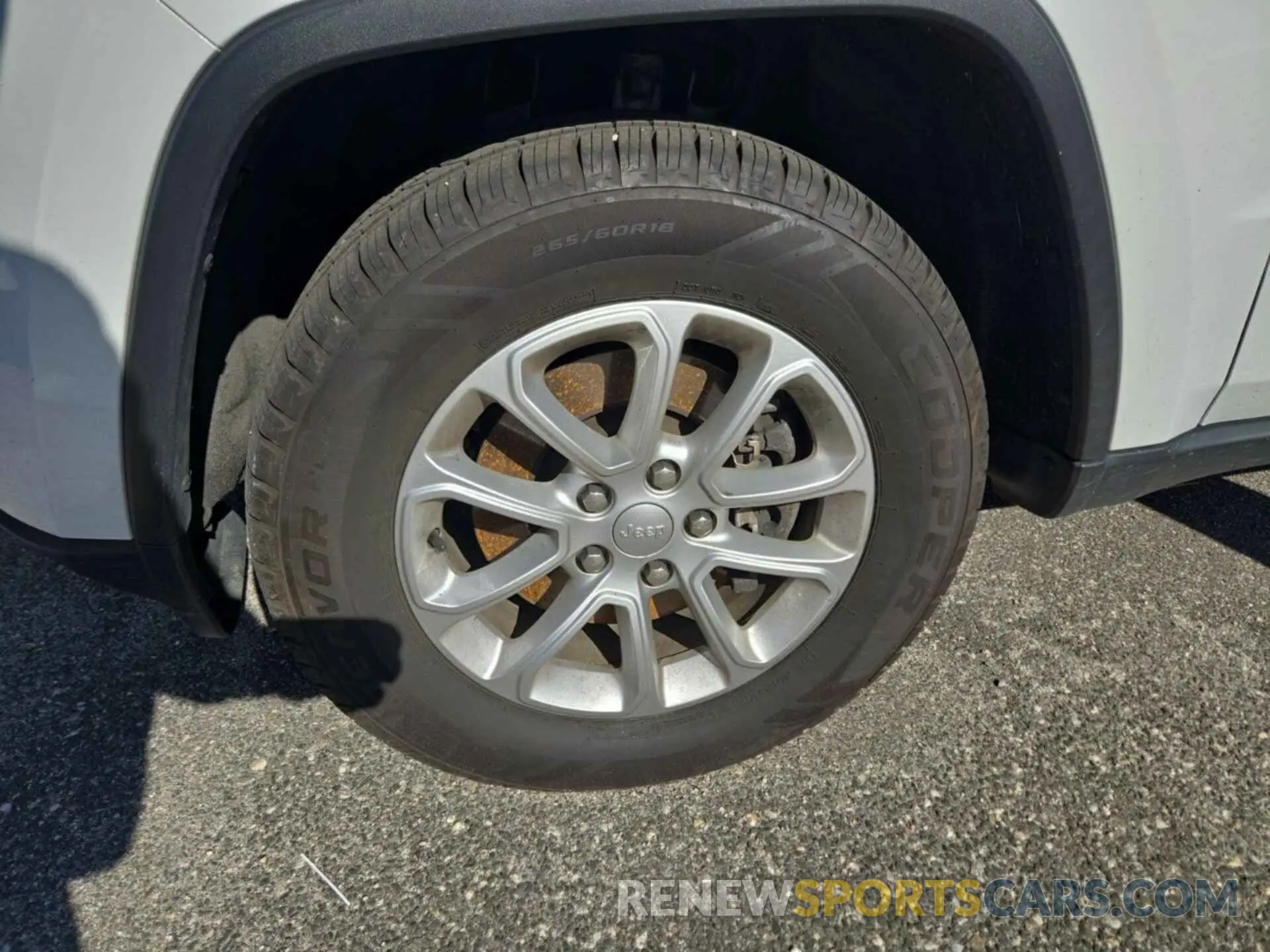 7 Photograph of a damaged car 1C4RJFAG8MC699269 JEEP GRAND CHEROKEE 2021