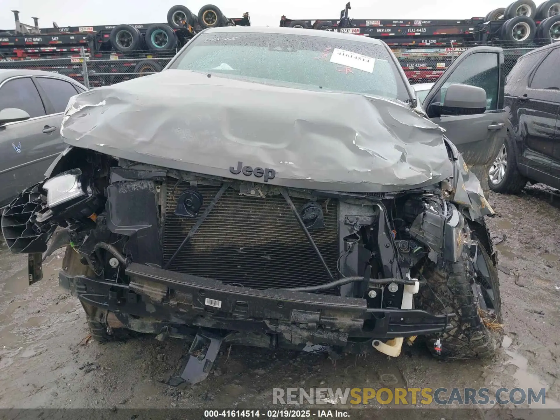 6 Photograph of a damaged car 1C4RJFAG9MC590268 JEEP GRAND CHEROKEE 2021