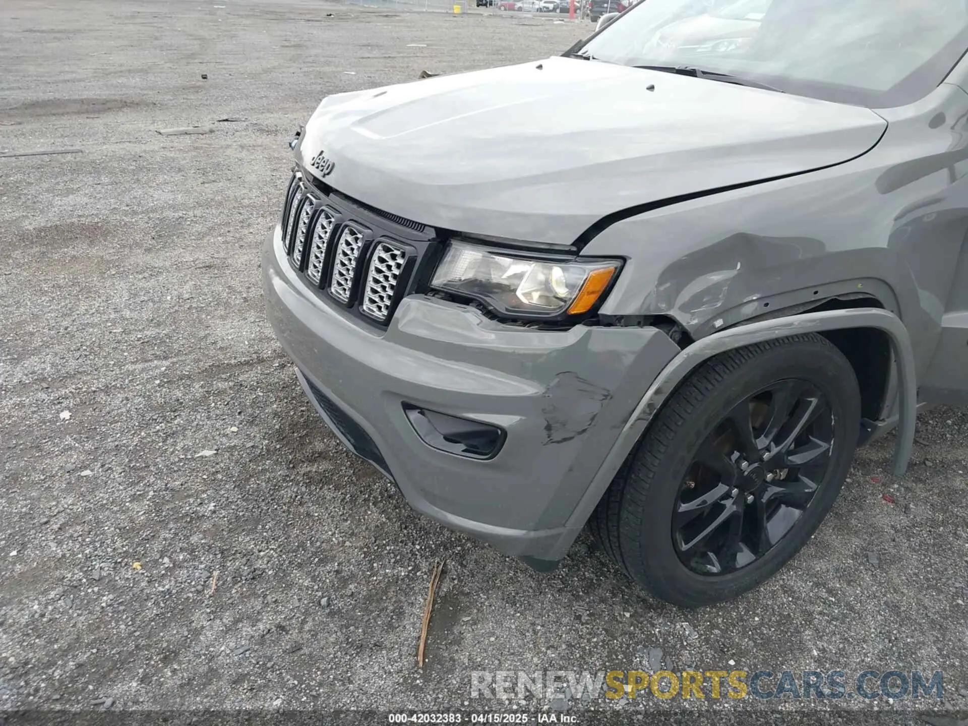 6 Photograph of a damaged car 1C4RJFAG9MC823713 JEEP GRAND CHEROKEE 2021