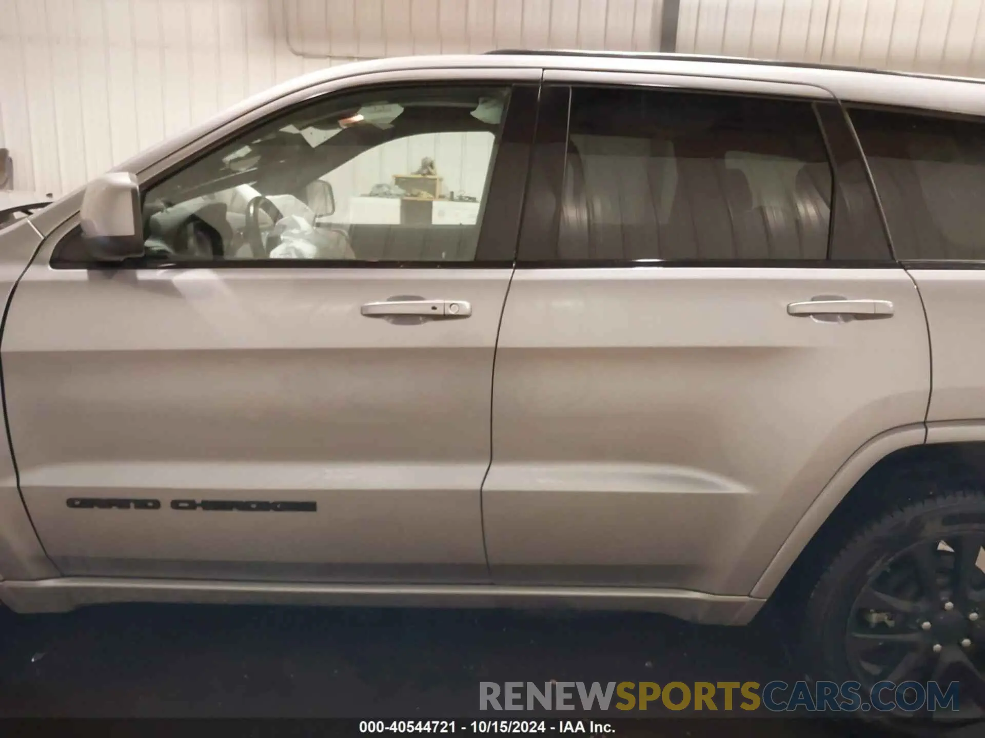 14 Photograph of a damaged car 1C4RJFAGXMC563628 JEEP GRAND CHEROKEE 2021