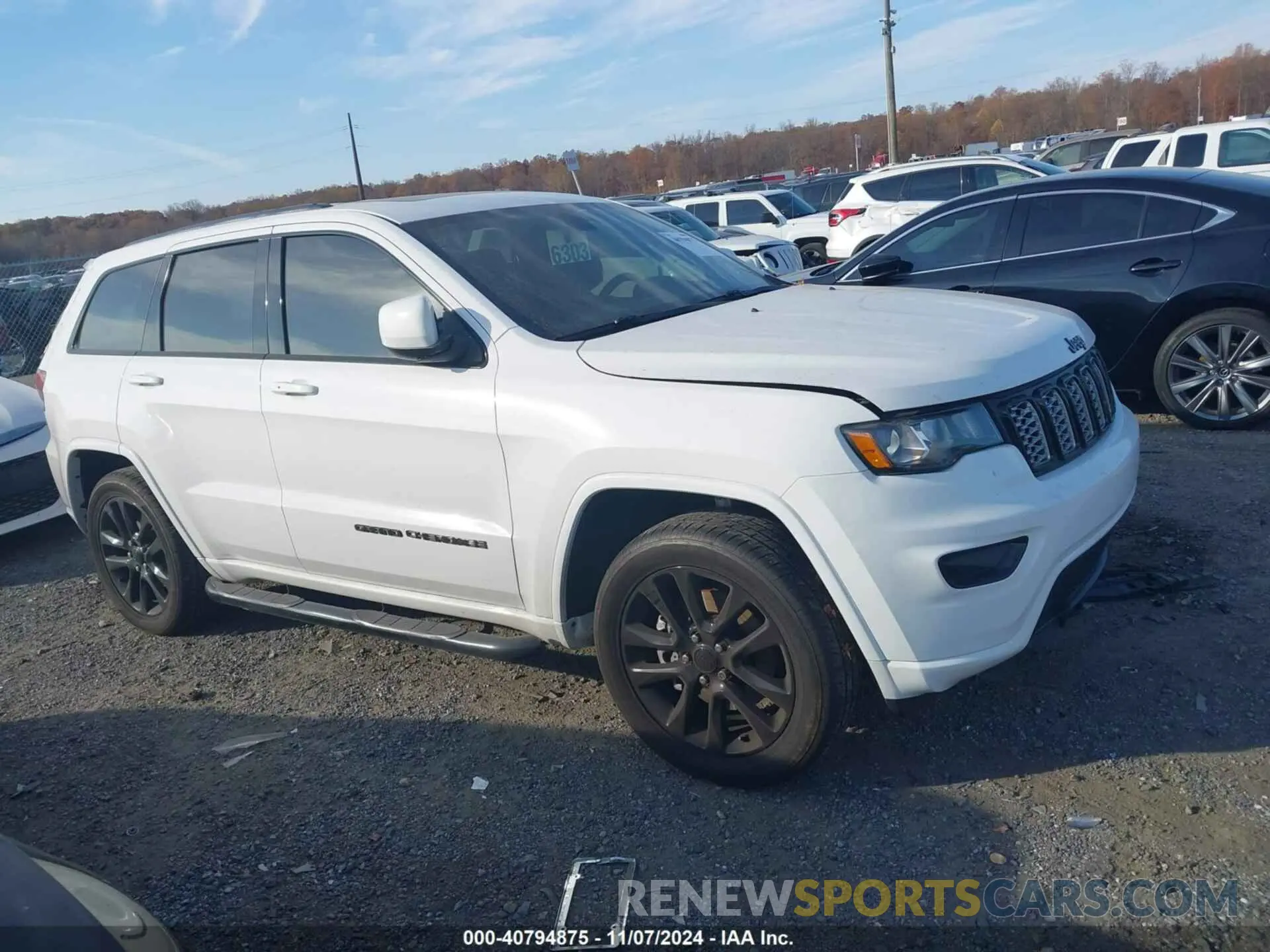 13 Photograph of a damaged car 1C4RJFAGXMC589548 JEEP GRAND CHEROKEE 2021
