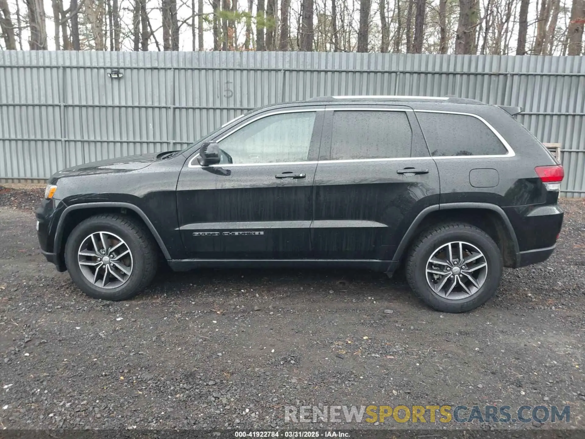 14 Photograph of a damaged car 1C4RJFAGXMC650672 JEEP GRAND CHEROKEE 2021