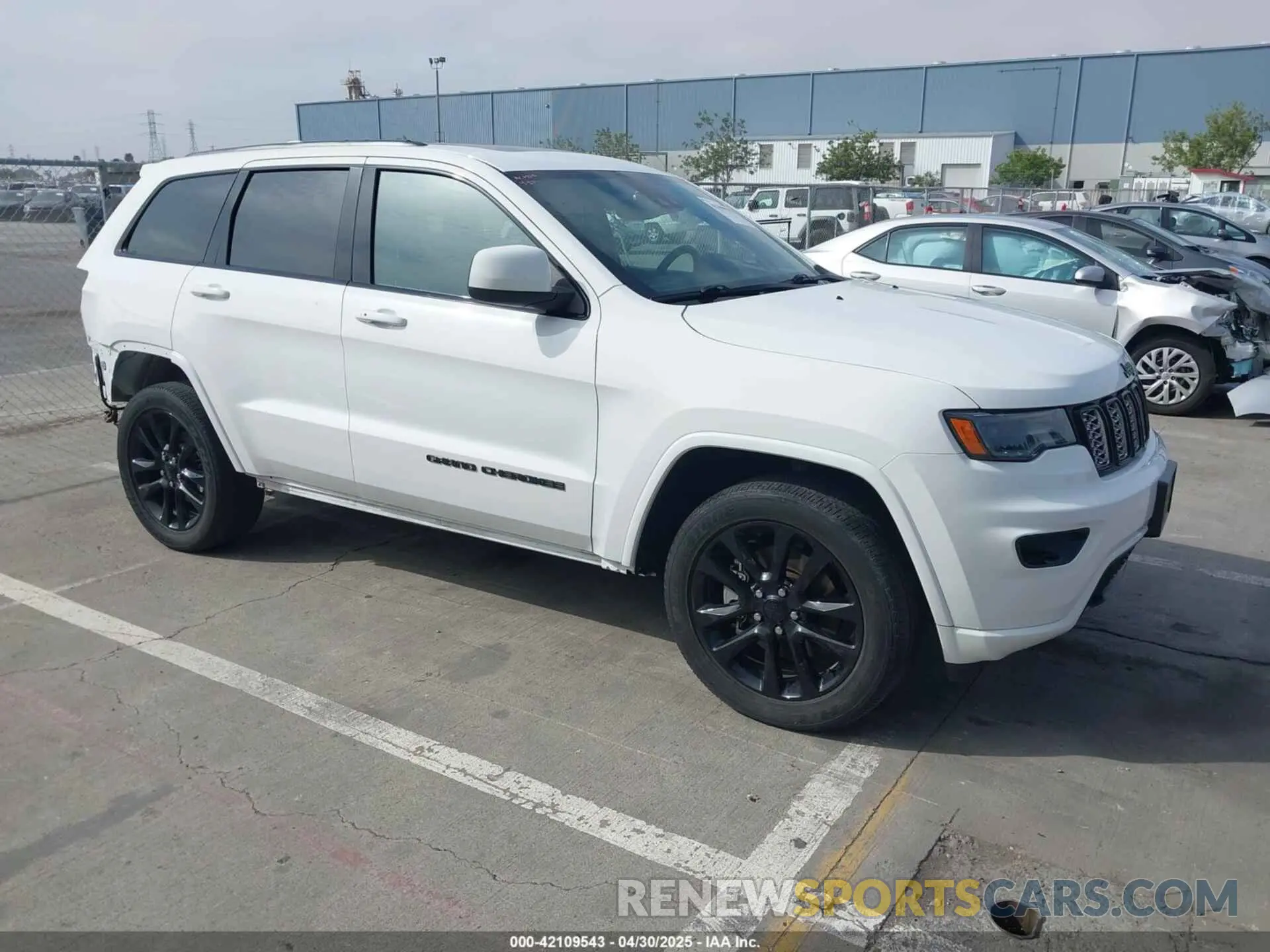 1 Photograph of a damaged car 1C4RJFAGXMC652969 JEEP GRAND CHEROKEE 2021