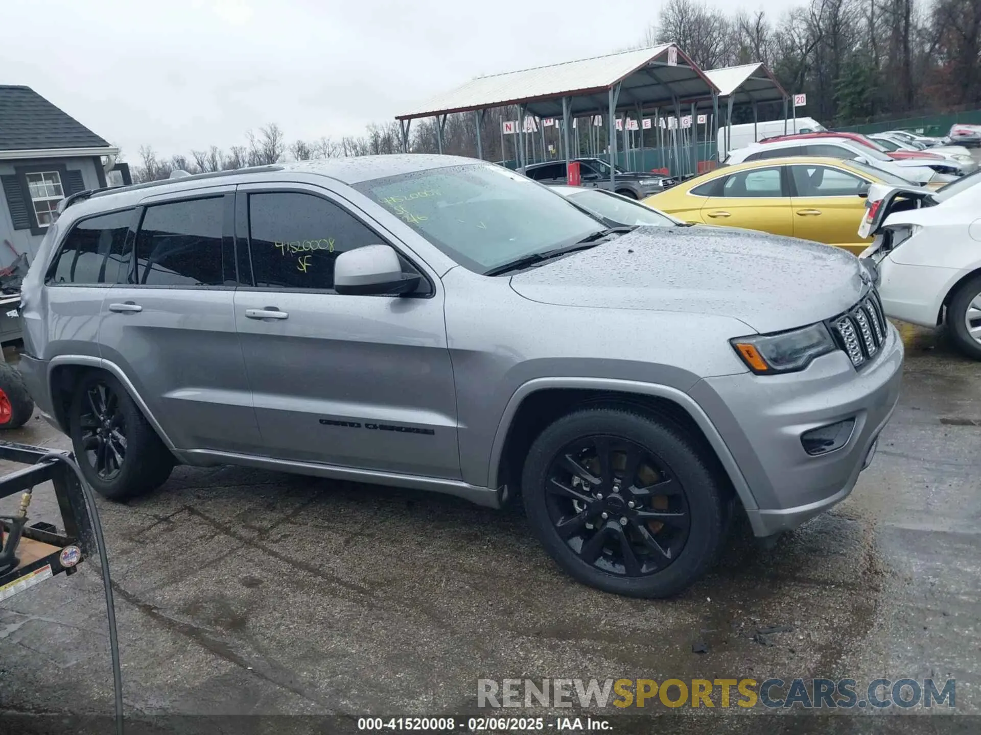 13 Photograph of a damaged car 1C4RJFAGXMC691156 JEEP GRAND CHEROKEE 2021