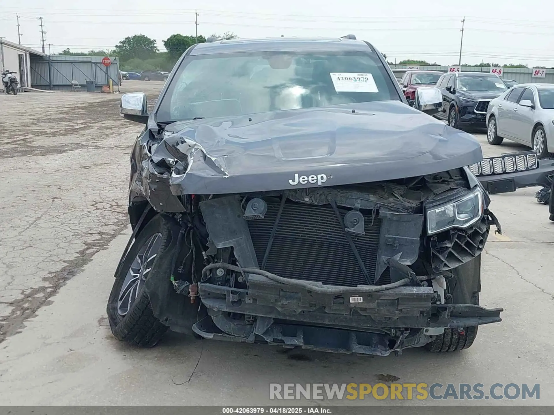 13 Photograph of a damaged car 1C4RJFBG0MC504148 JEEP GRAND CHEROKEE 2021