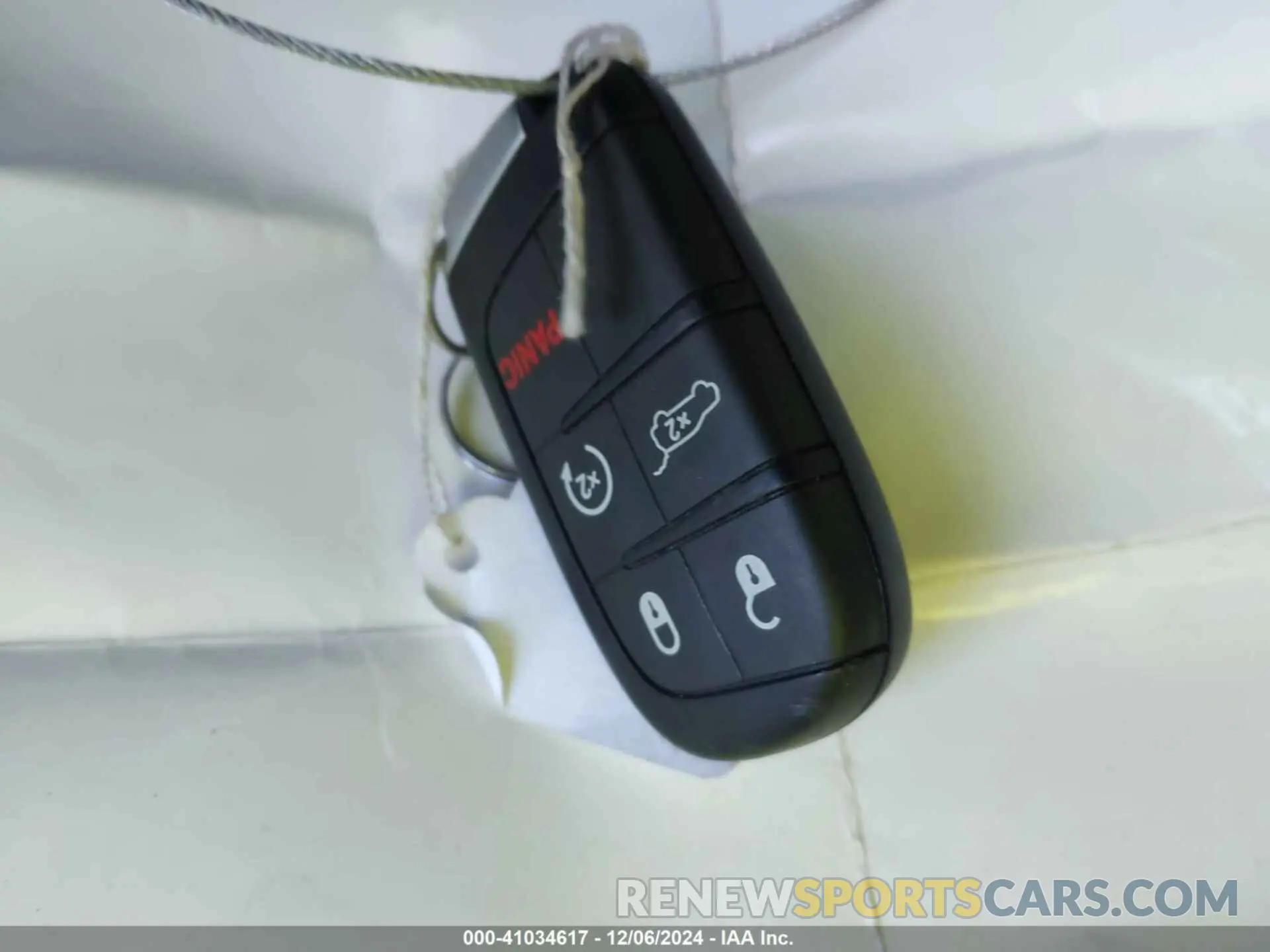 11 Photograph of a damaged car 1C4RJFBG0MC563846 JEEP GRAND CHEROKEE 2021