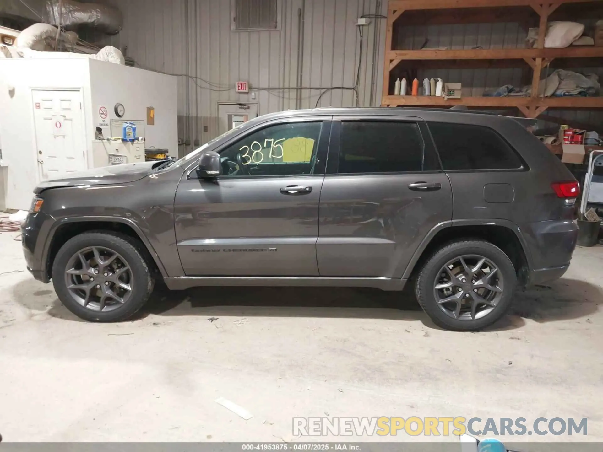 14 Photograph of a damaged car 1C4RJFBG0MC586852 JEEP GRAND CHEROKEE 2021