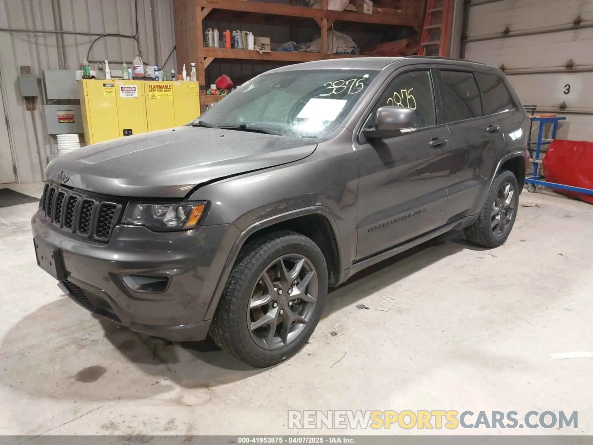 2 Photograph of a damaged car 1C4RJFBG0MC586852 JEEP GRAND CHEROKEE 2021