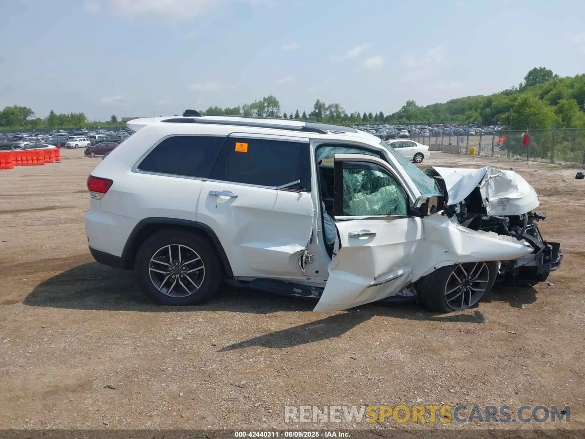 12 Photograph of a damaged car 1C4RJFBG0MC620224 JEEP GRAND CHEROKEE 2021
