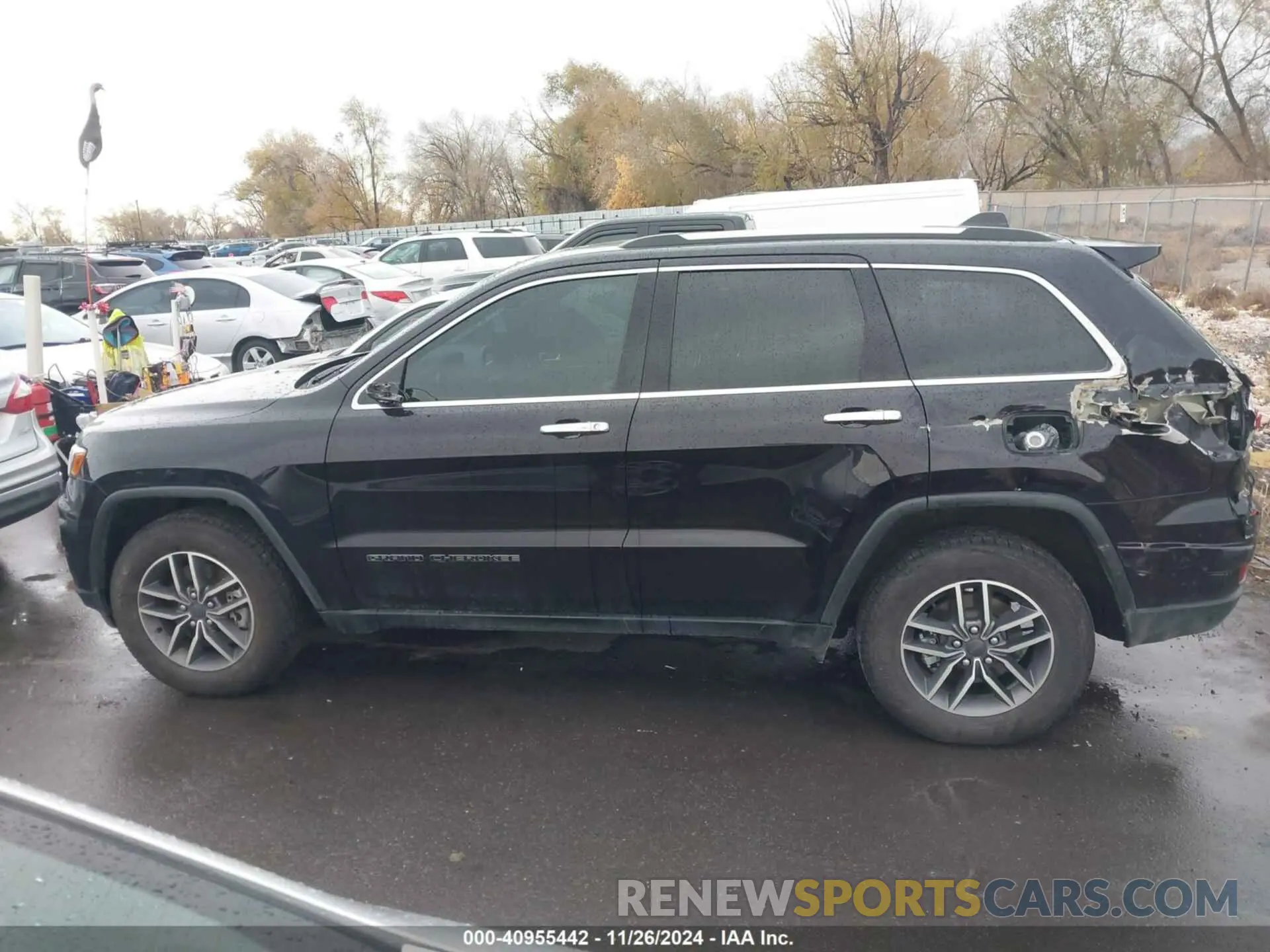 14 Photograph of a damaged car 1C4RJFBG0MC637332 JEEP GRAND CHEROKEE 2021