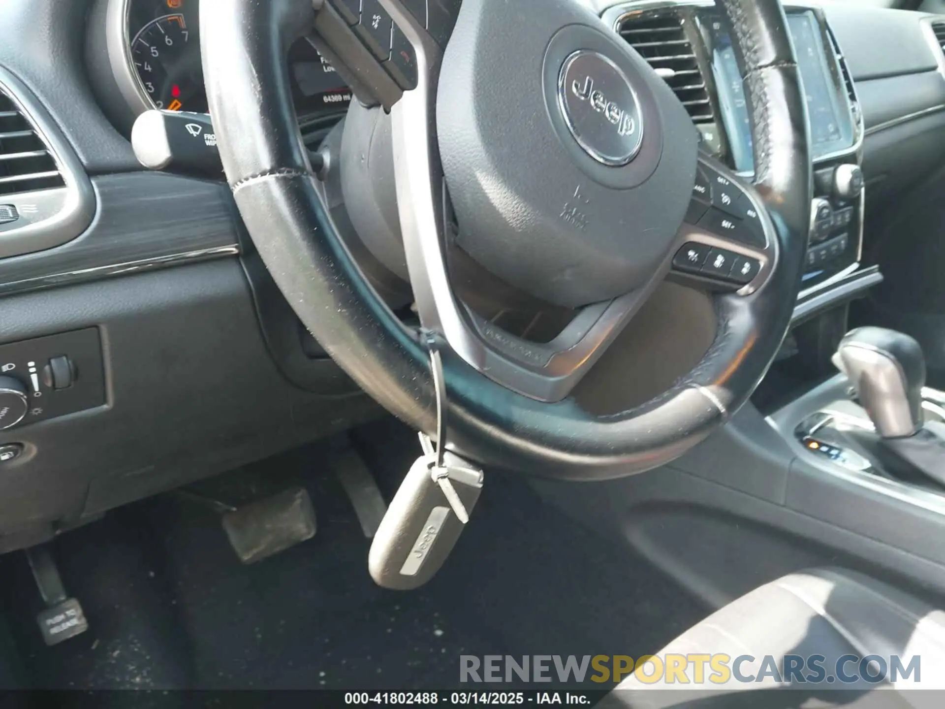 11 Photograph of a damaged car 1C4RJFBG0MC767093 JEEP GRAND CHEROKEE 2021
