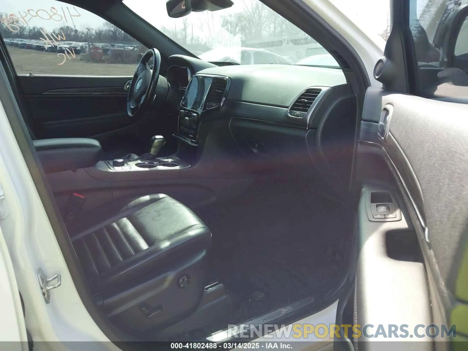 5 Photograph of a damaged car 1C4RJFBG0MC767093 JEEP GRAND CHEROKEE 2021