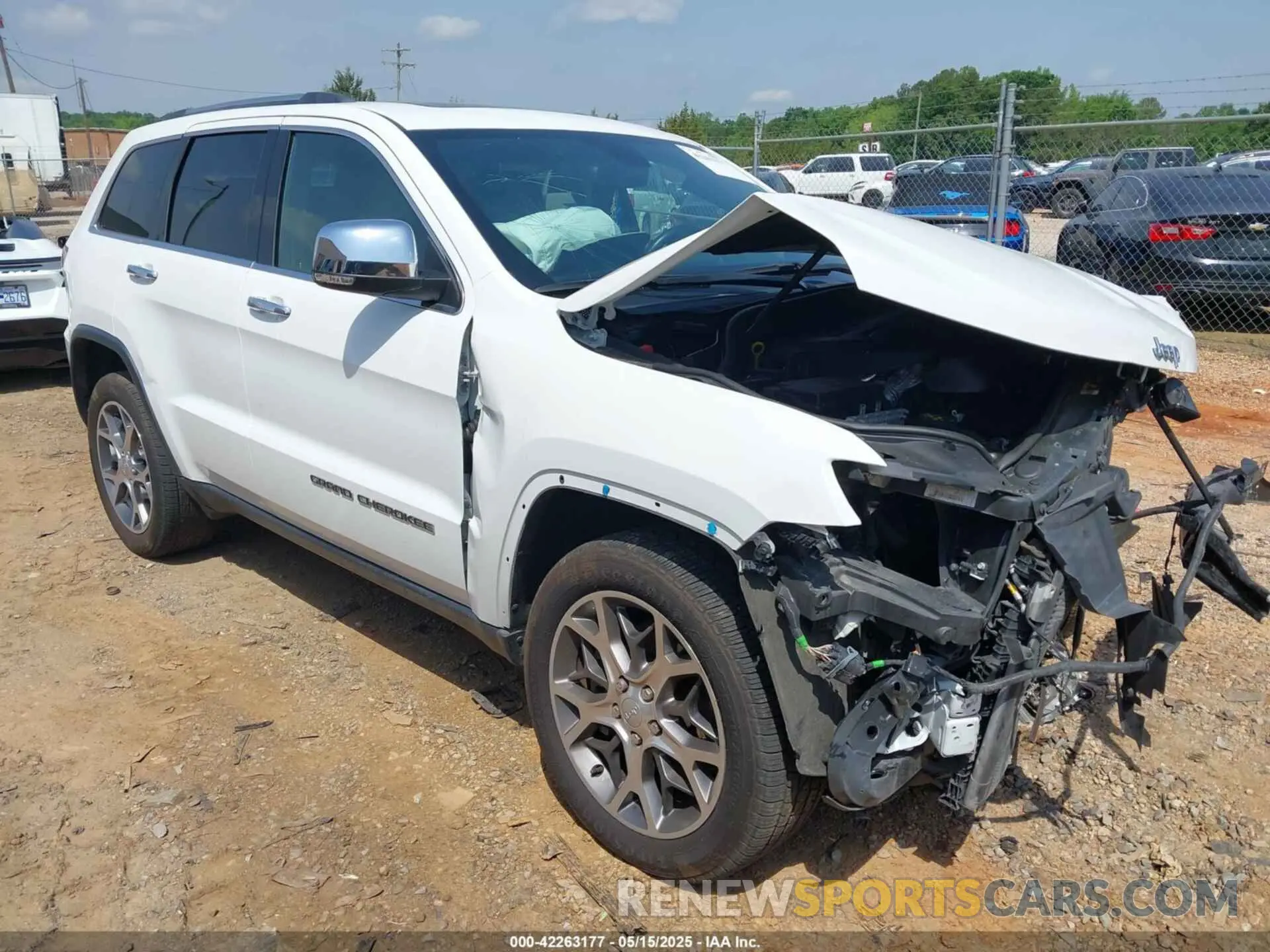 1 Photograph of a damaged car 1C4RJFBG0MC838597 JEEP GRAND CHEROKEE 2021