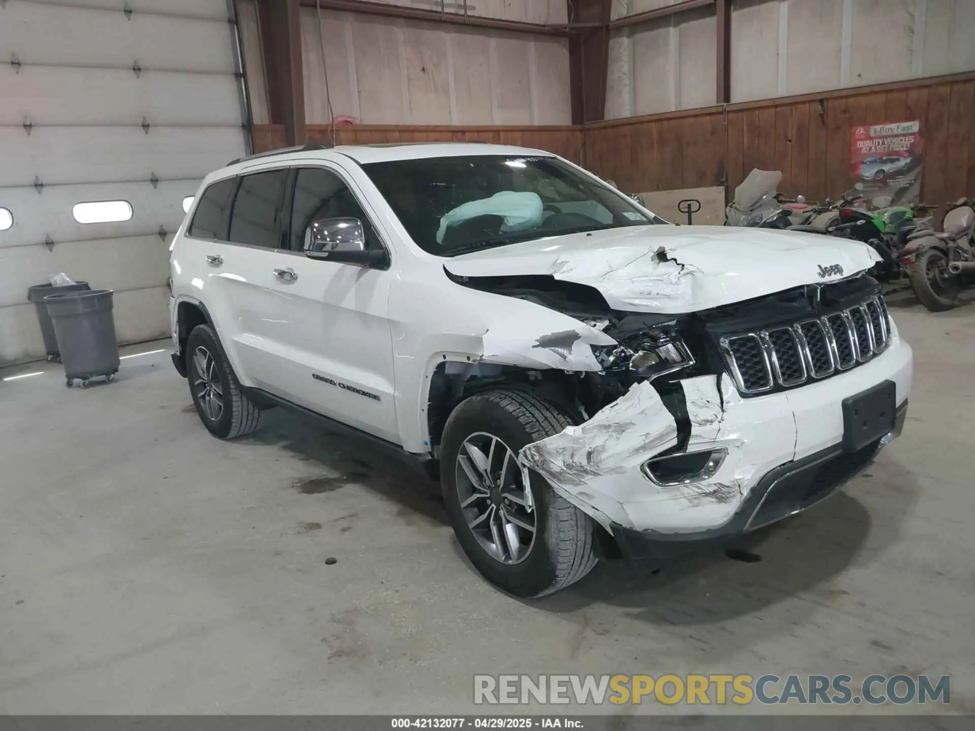 1 Photograph of a damaged car 1C4RJFBG1MC527034 JEEP GRAND CHEROKEE 2021