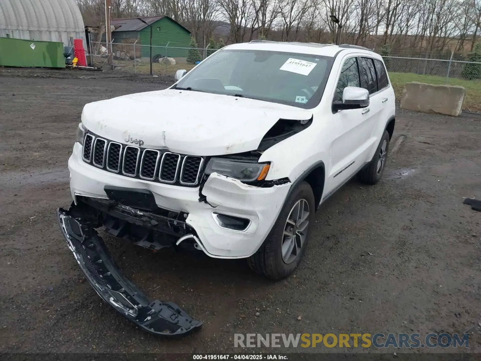 2 Photograph of a damaged car 1C4RJFBG1MC537952 JEEP GRAND CHEROKEE 2021