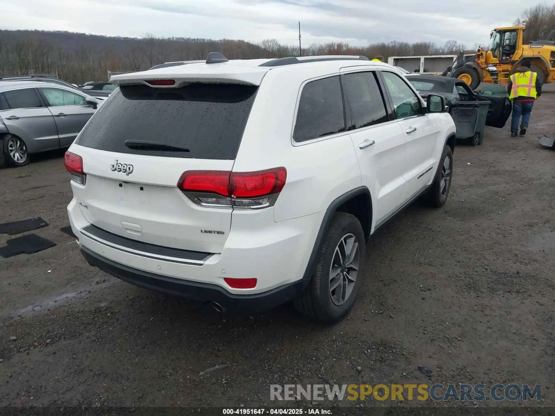 4 Photograph of a damaged car 1C4RJFBG1MC537952 JEEP GRAND CHEROKEE 2021