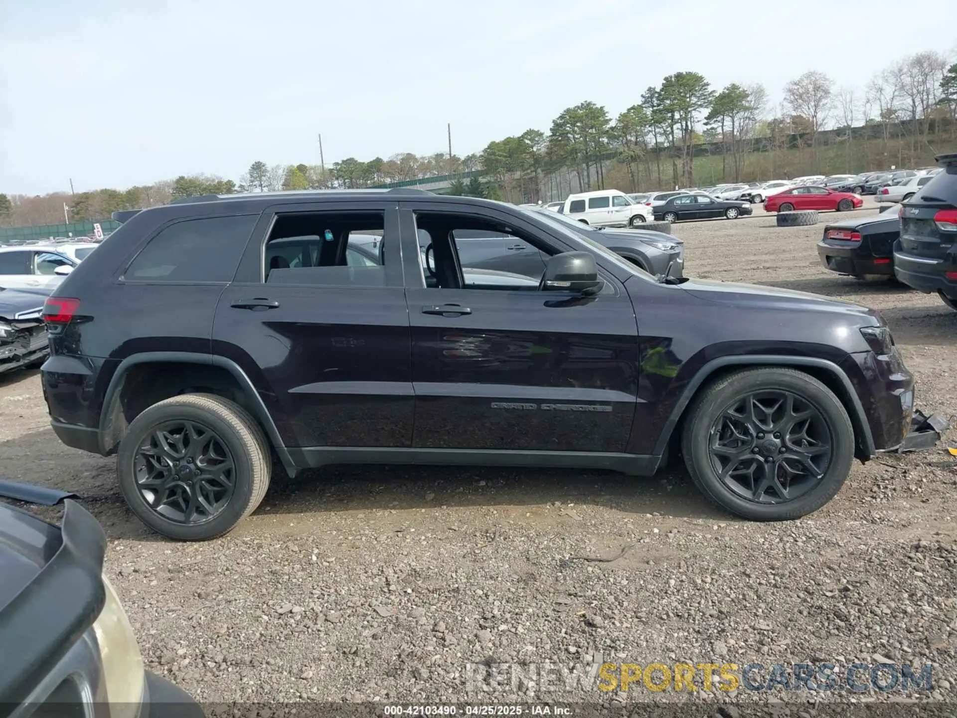 14 Photograph of a damaged car 1C4RJFBG1MC600239 JEEP GRAND CHEROKEE 2021