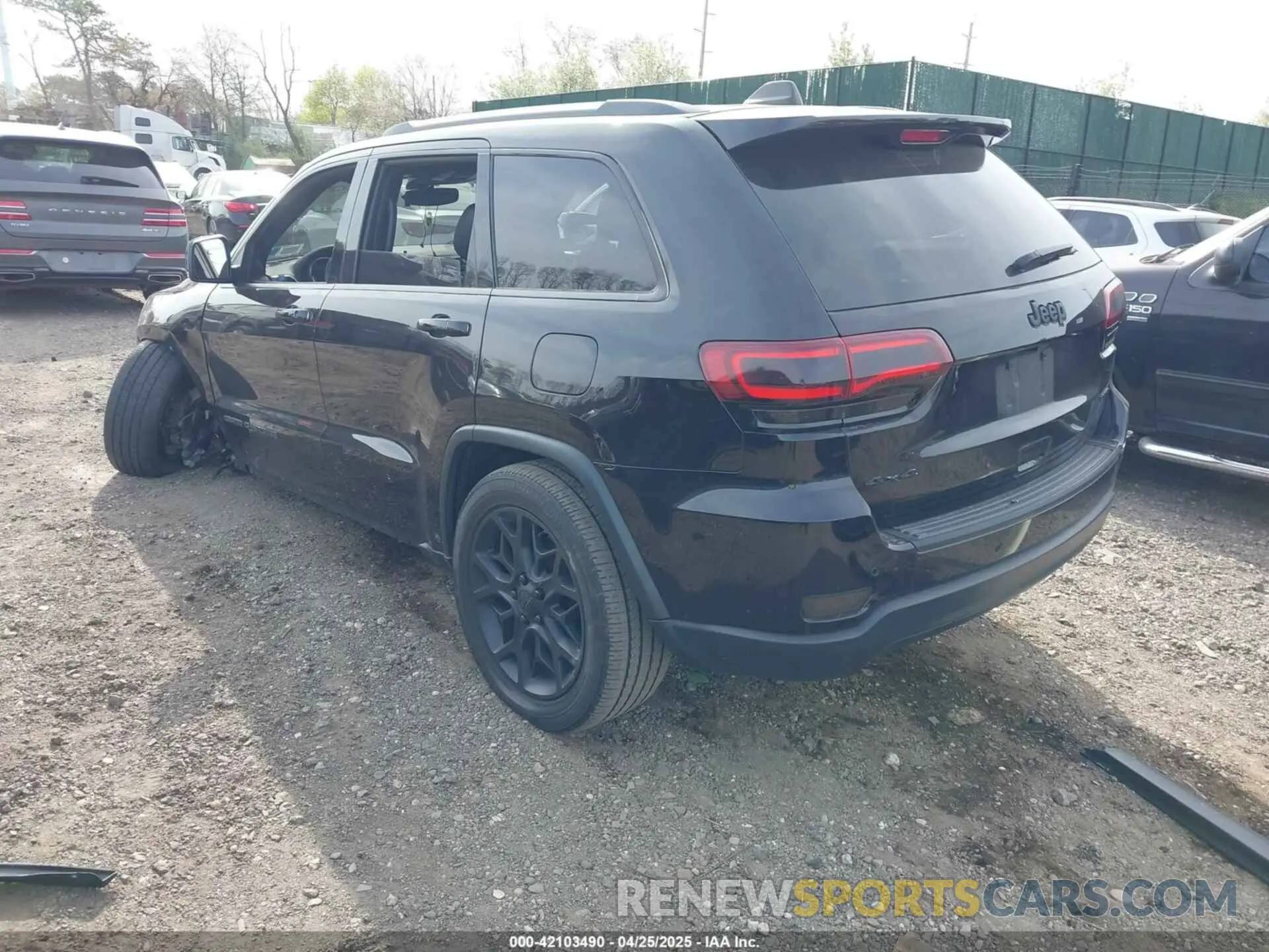 3 Photograph of a damaged car 1C4RJFBG1MC600239 JEEP GRAND CHEROKEE 2021