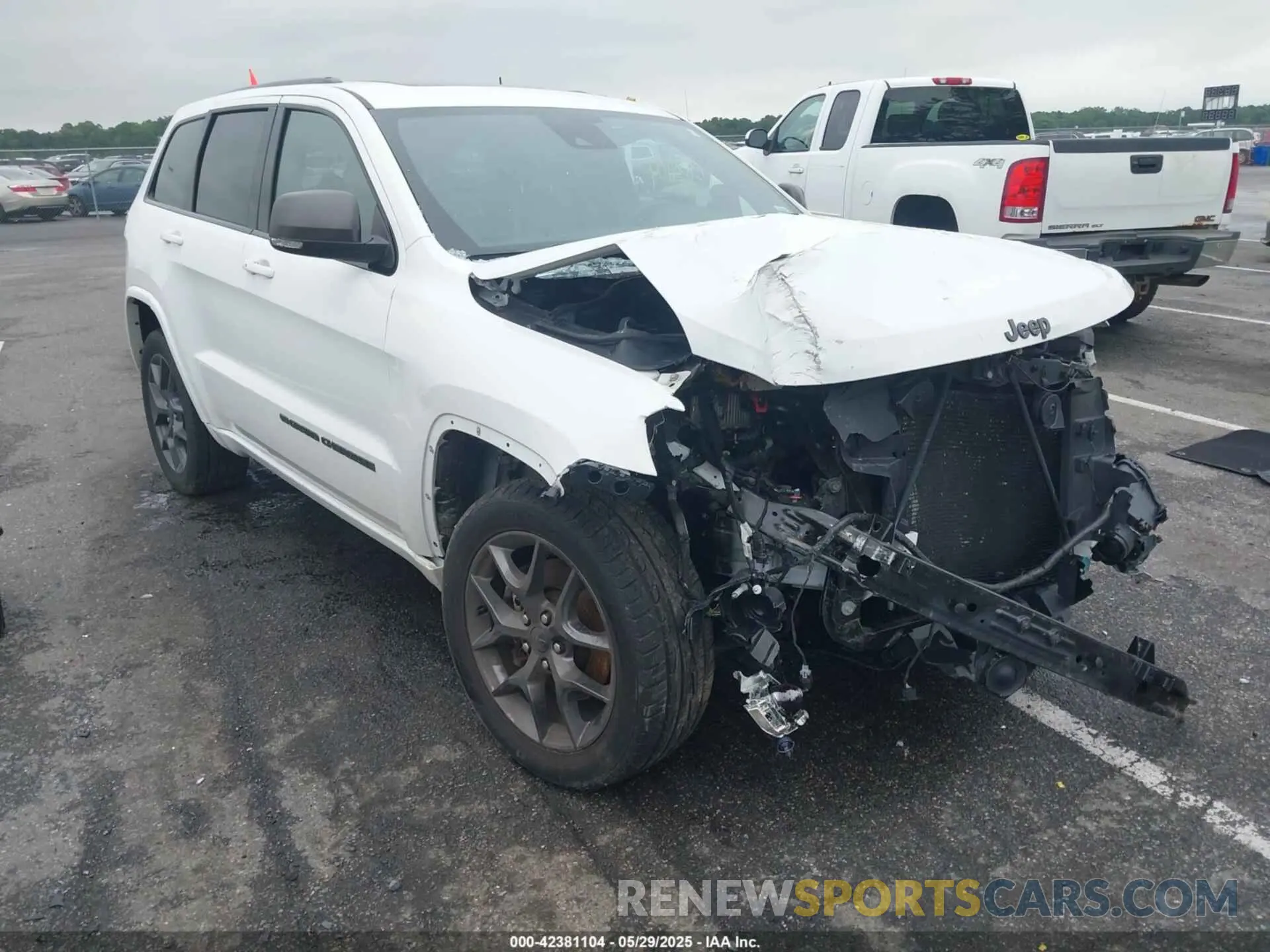 1 Photograph of a damaged car 1C4RJFBG2MC568028 JEEP GRAND CHEROKEE 2021