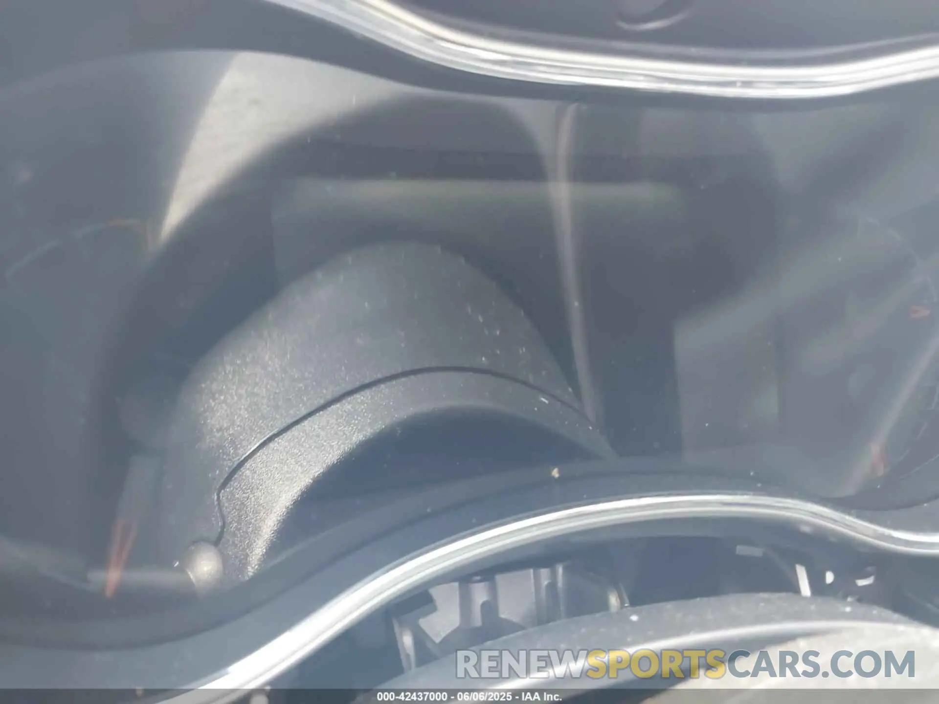 16 Photograph of a damaged car 1C4RJFBG2MC568434 JEEP GRAND CHEROKEE 2021