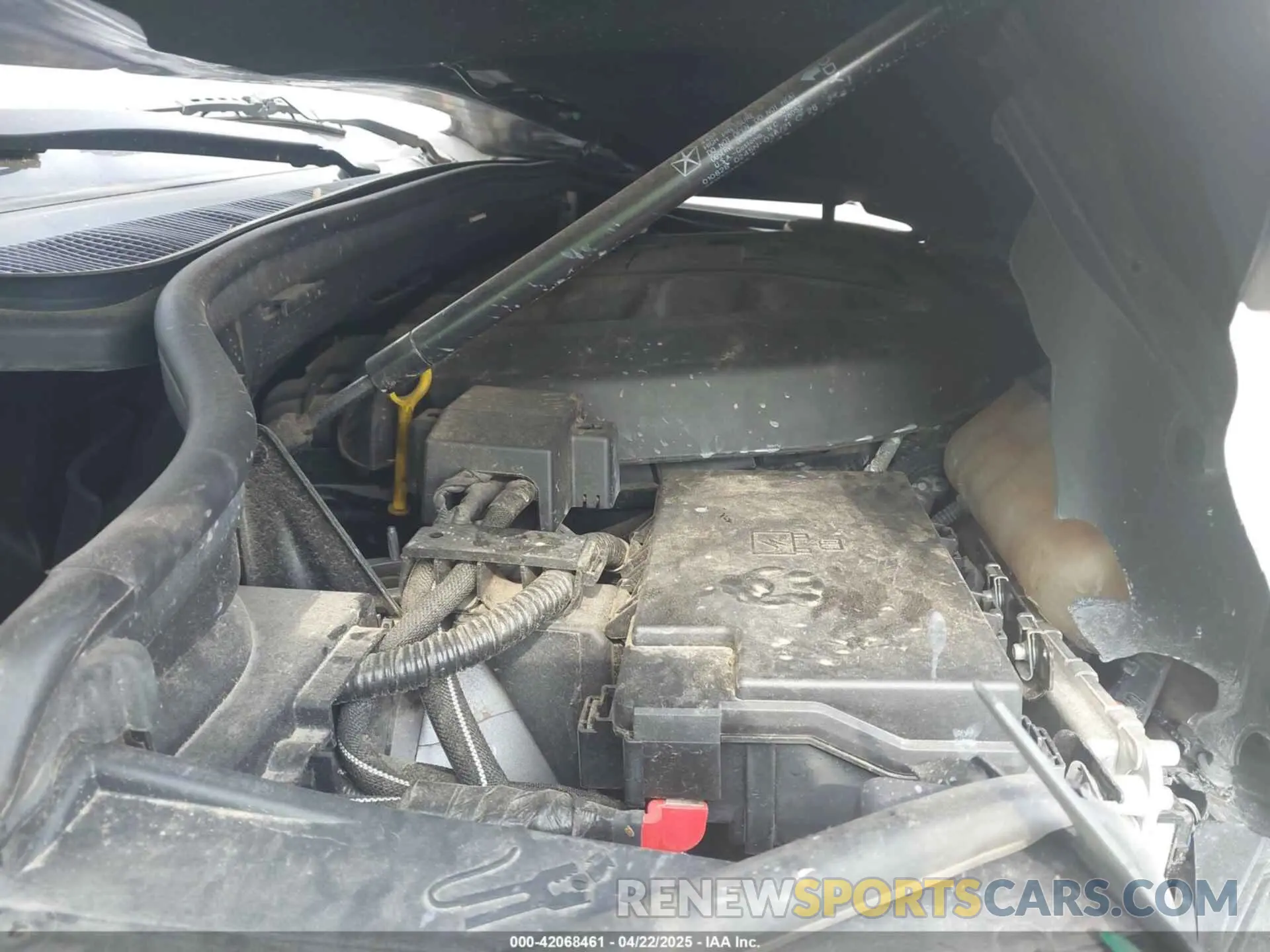 10 Photograph of a damaged car 1C4RJFBG2MC612156 JEEP GRAND CHEROKEE 2021