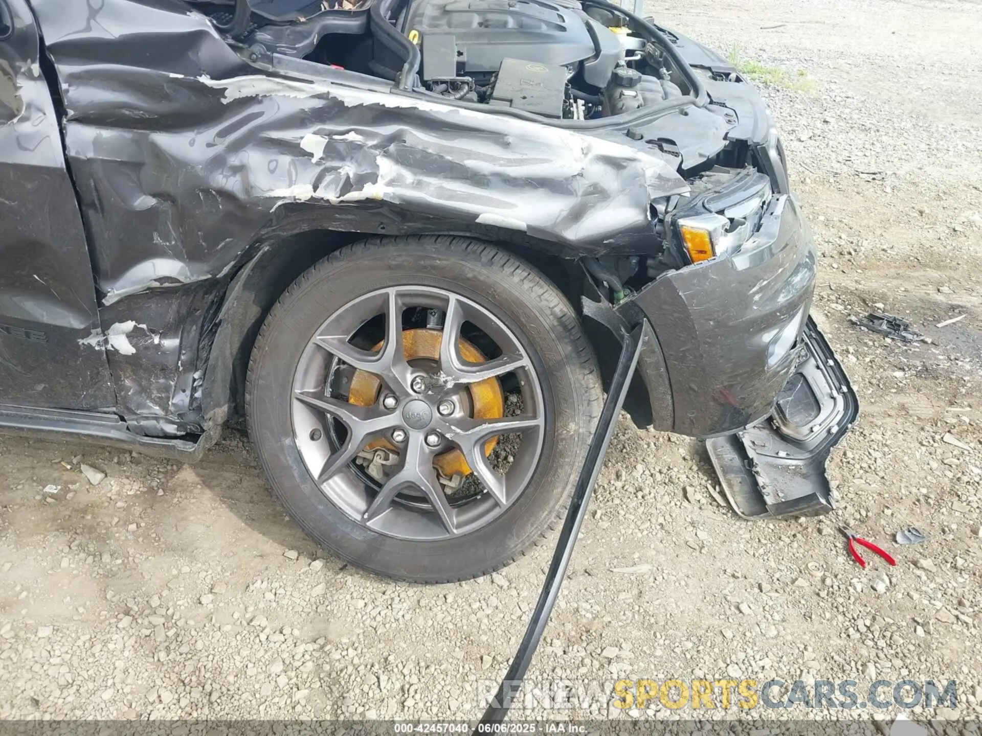 6 Photograph of a damaged car 1C4RJFBG2MC612416 JEEP GRAND CHEROKEE 2021