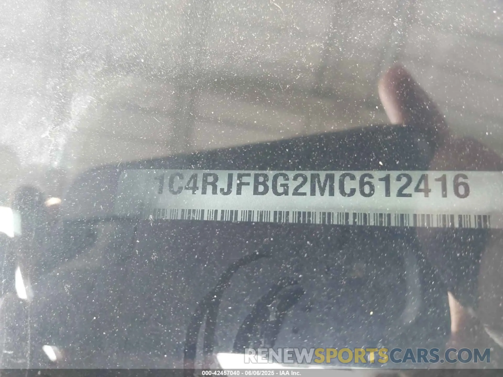 9 Photograph of a damaged car 1C4RJFBG2MC612416 JEEP GRAND CHEROKEE 2021