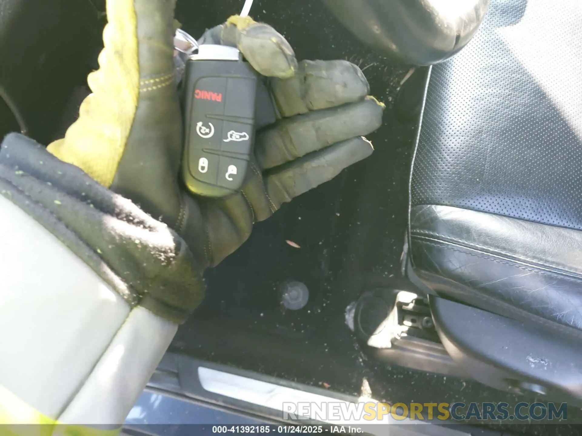 11 Photograph of a damaged car 1C4RJFBG2MC666167 JEEP GRAND CHEROKEE 2021