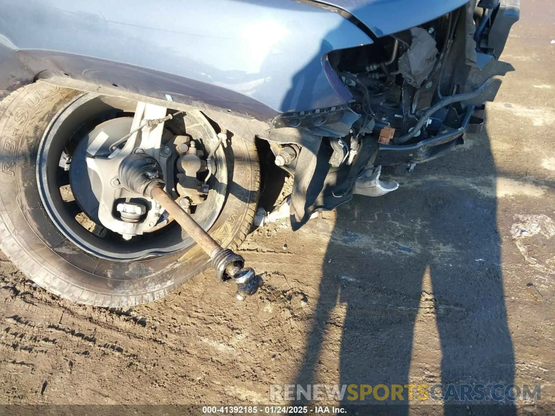 17 Photograph of a damaged car 1C4RJFBG2MC666167 JEEP GRAND CHEROKEE 2021