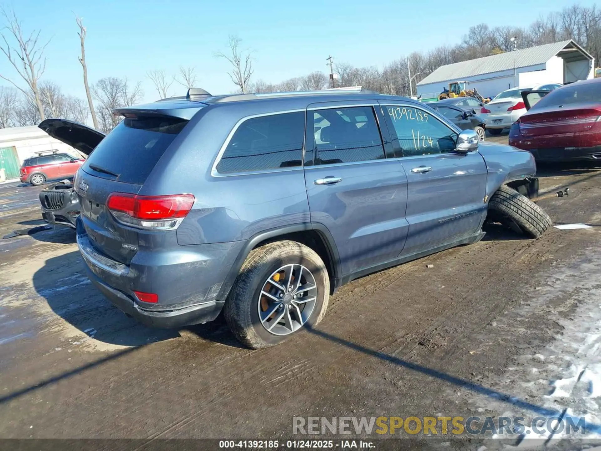 4 Photograph of a damaged car 1C4RJFBG2MC666167 JEEP GRAND CHEROKEE 2021